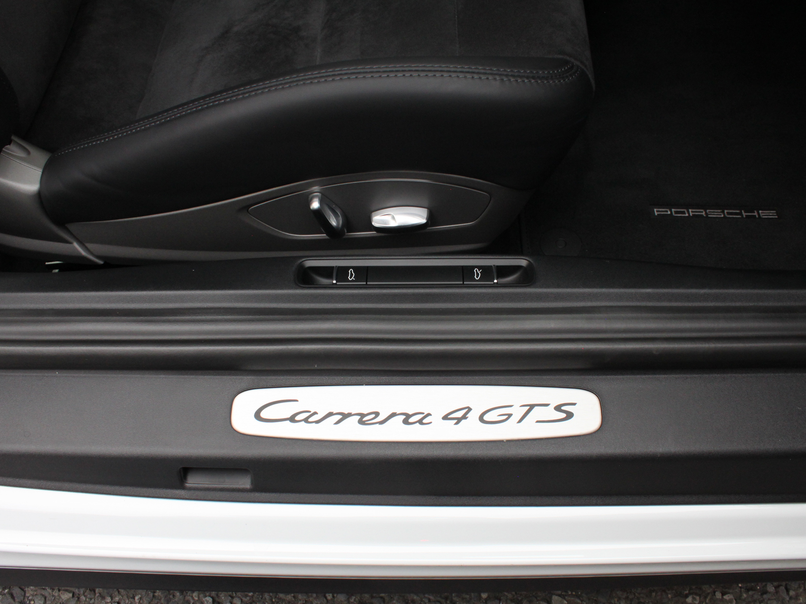 911 Carrera 4 GTS PDKリッチライン