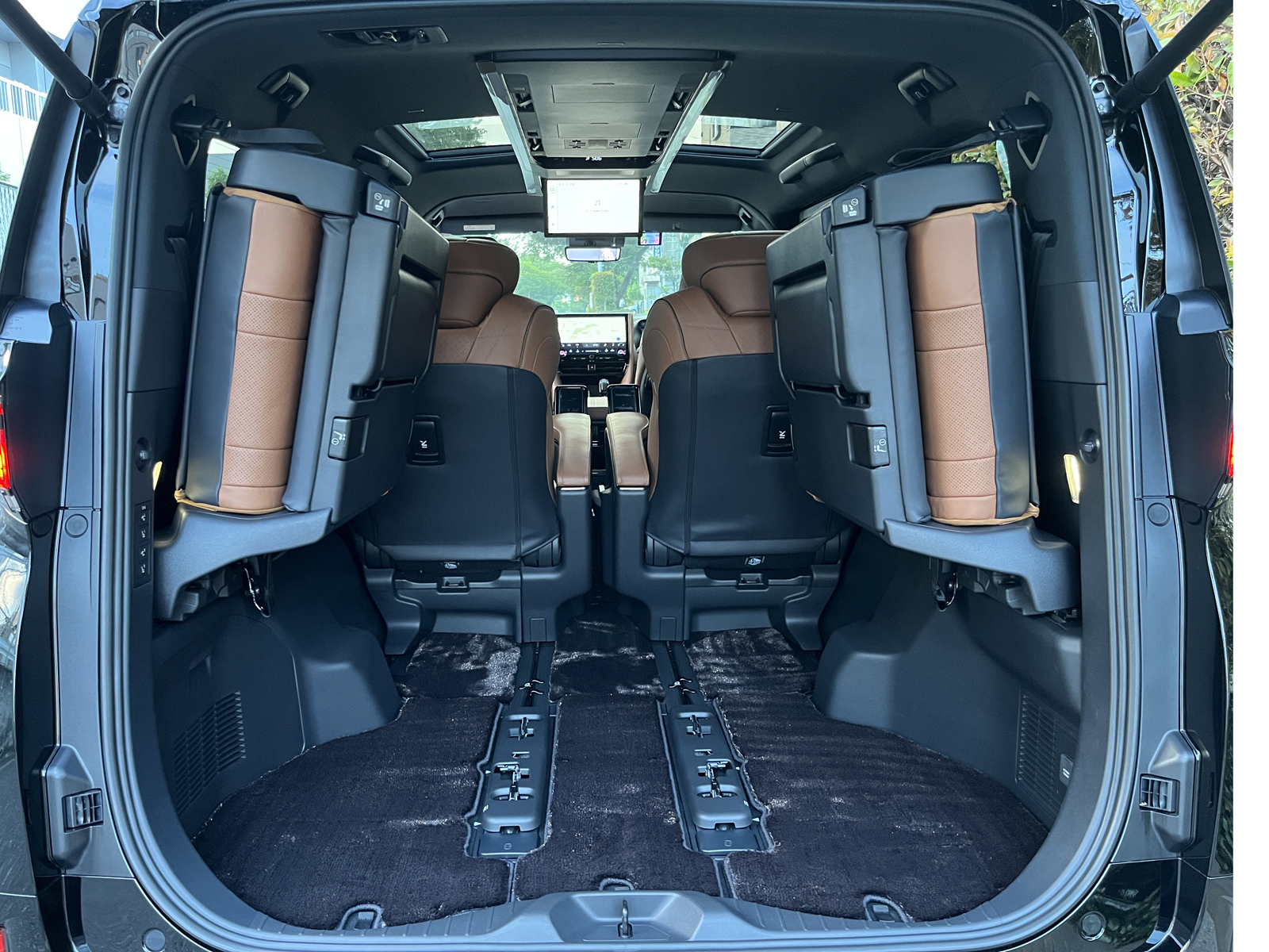 VELLFIRE HEV Executive Loungeリッチライン