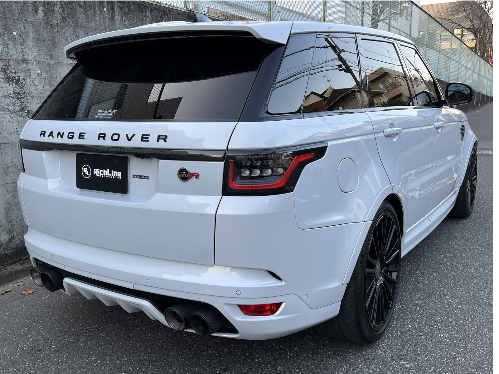 Range Rover Sport SVRリッチライン