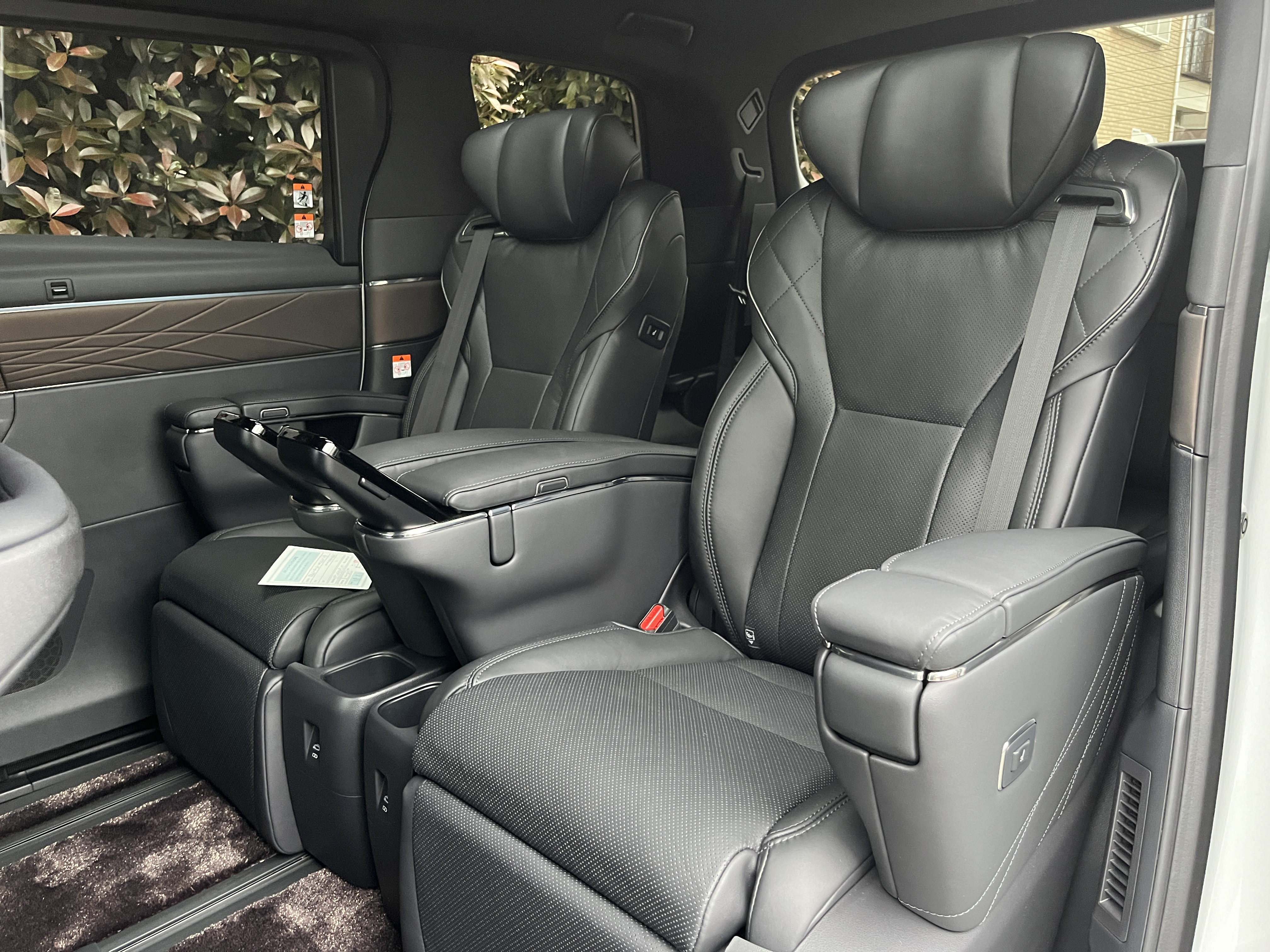 ALPHARD HEV Executive Loungeリッチライン