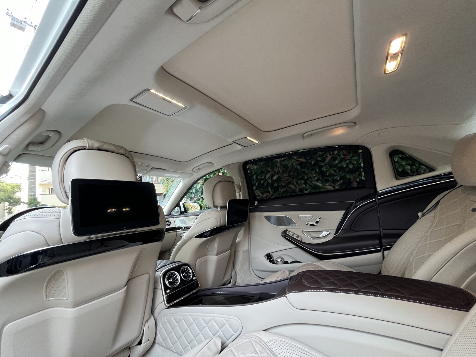 MAYBACH S-Class S650 ファーストクラスPKGリッチライン