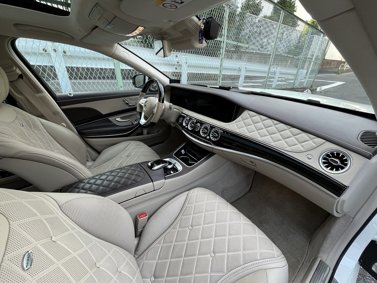 MAYBACH S-Class S650 ファーストクラスPKGリッチライン