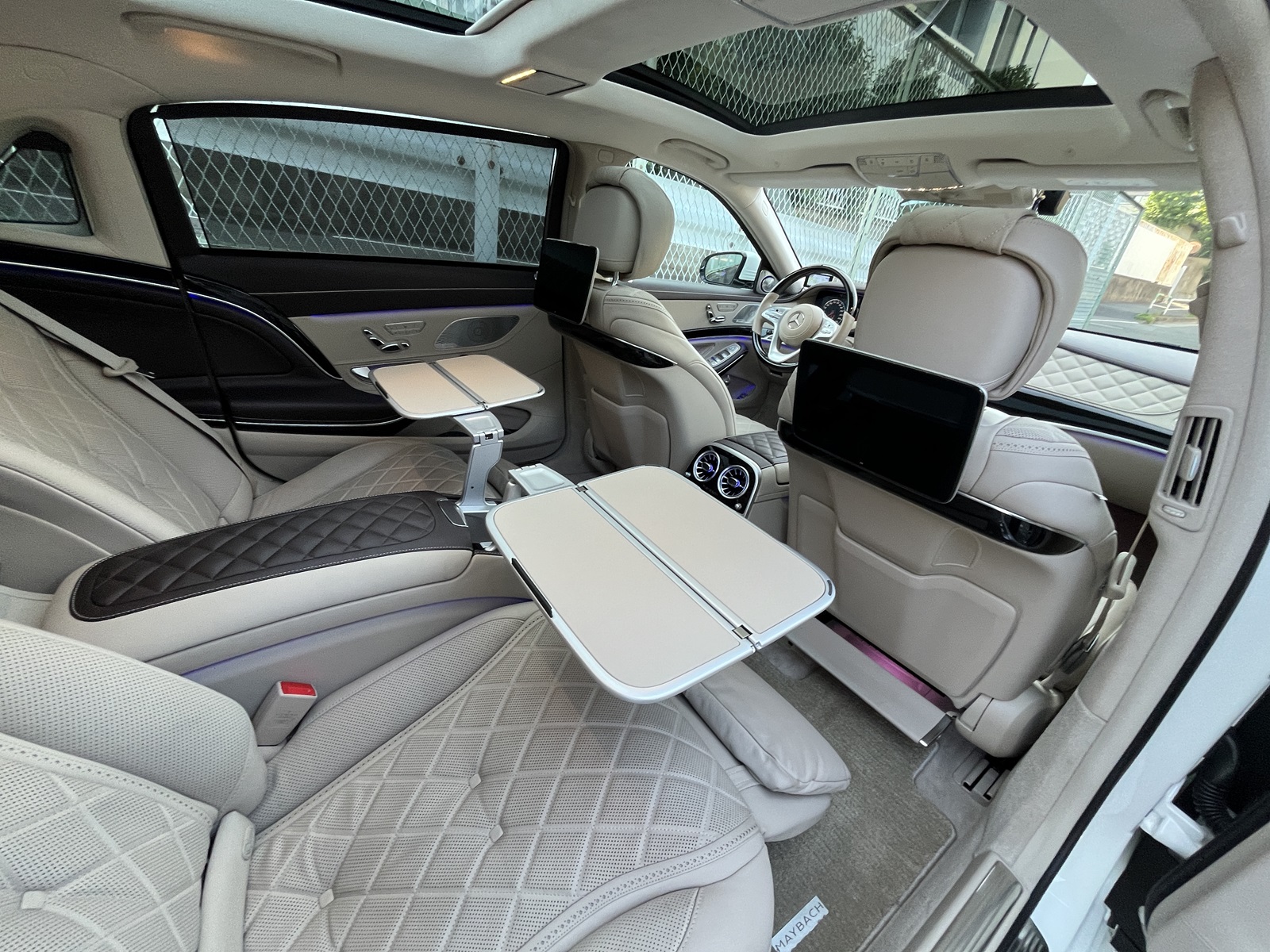 MAYBACH S-Class S650 ファーストクラスPKGリッチライン