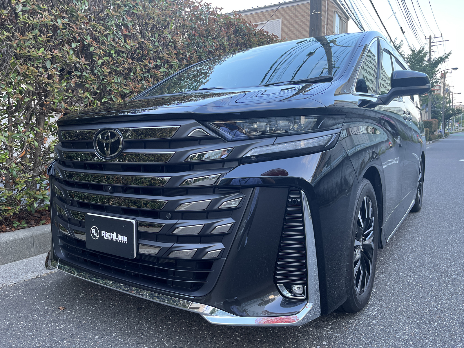 VELLFIRE HEV Executive Loungeリッチライン