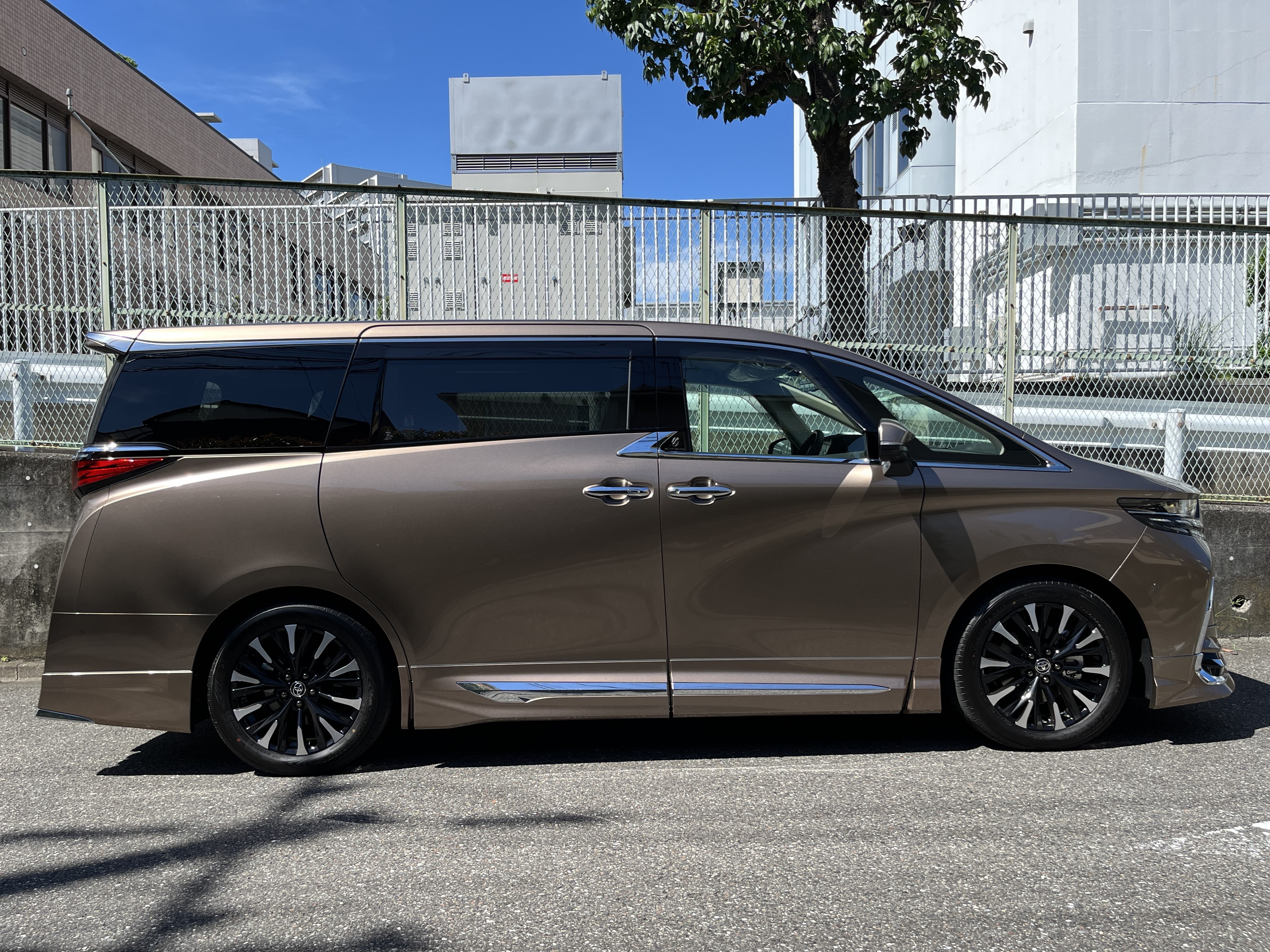 ALPHARD HEV Executive Loungeリッチライン