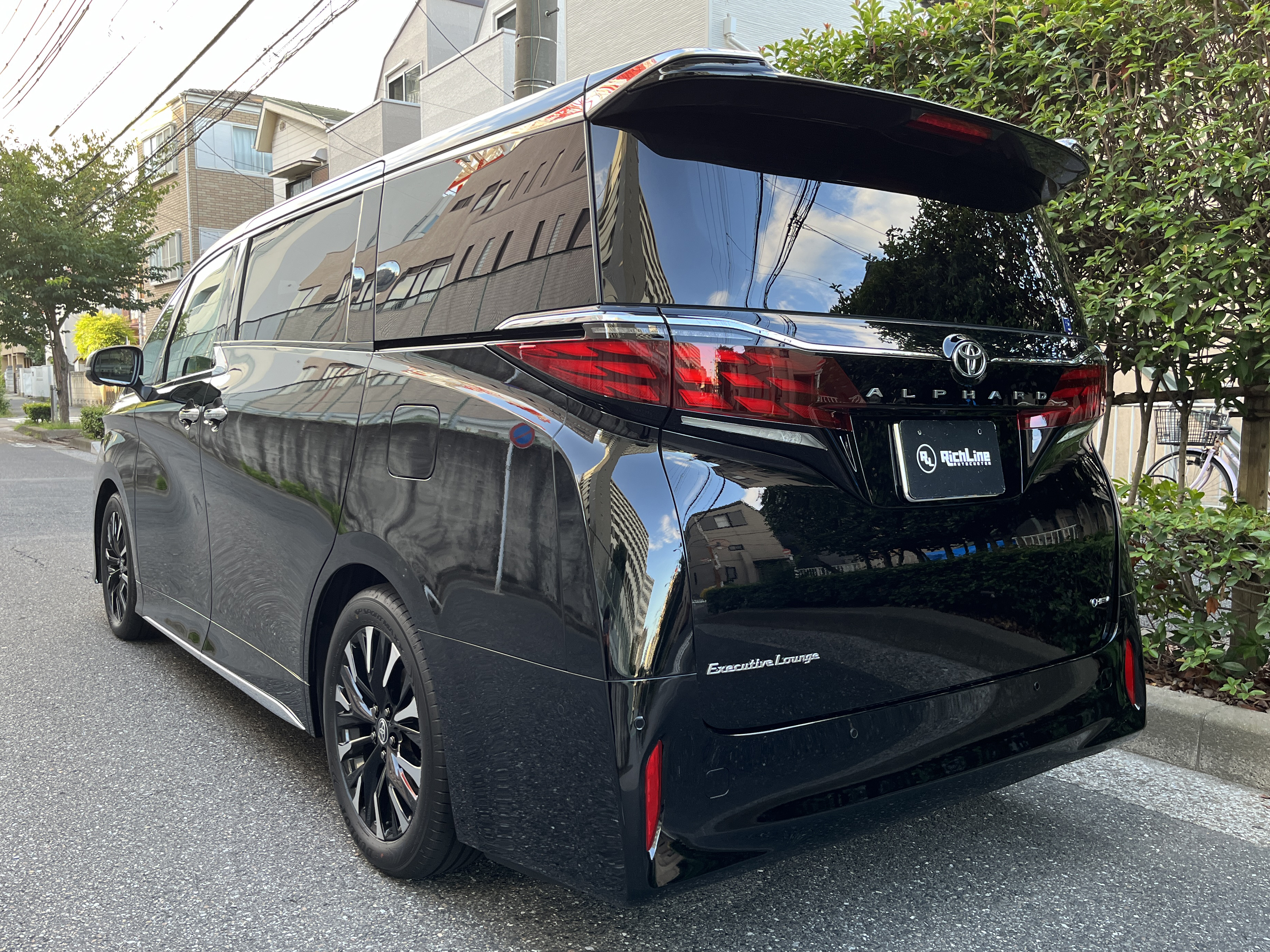 ALPHARD HEV Executive Loungeリッチライン