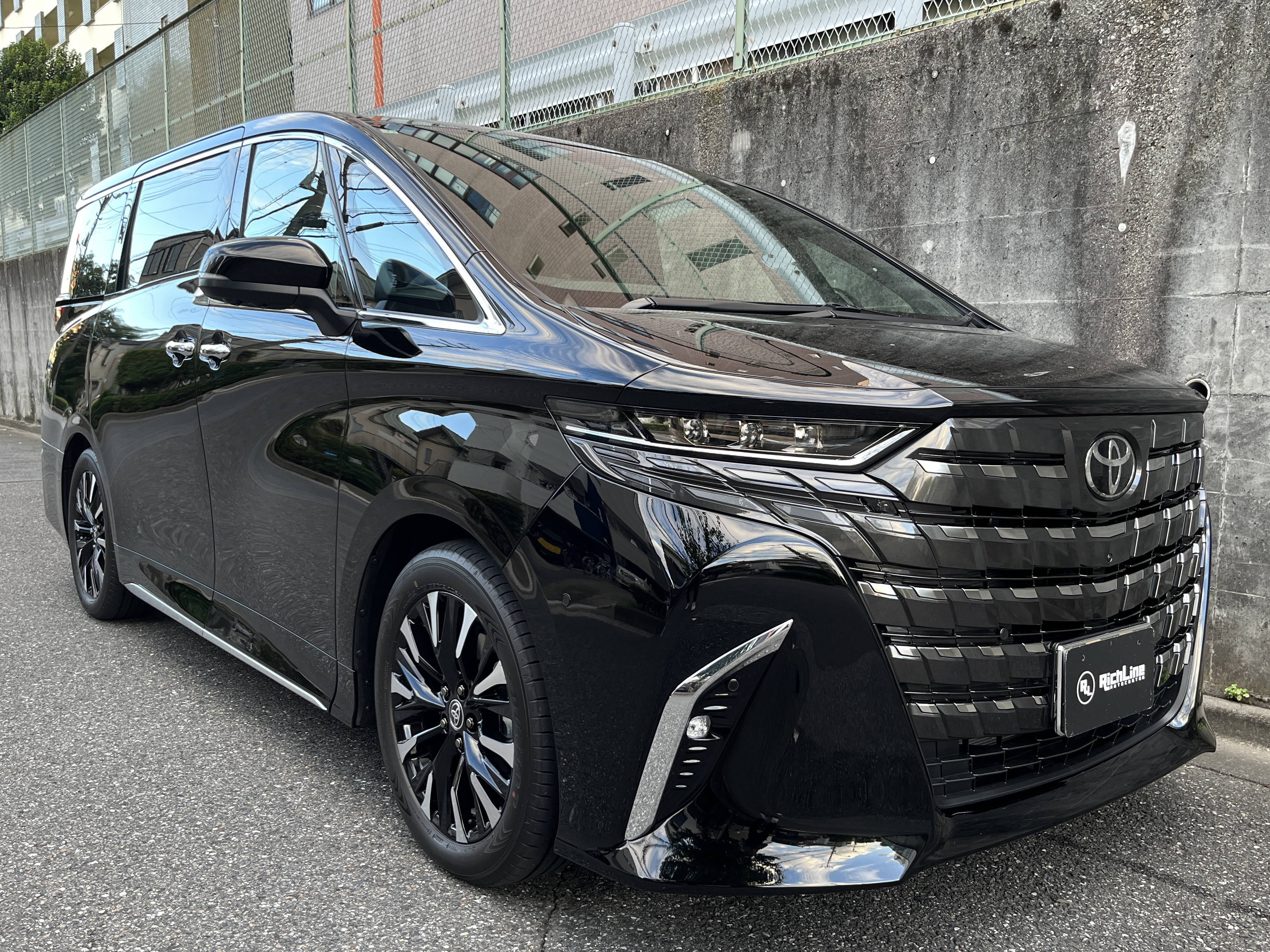 ALPHARD HEV Executive Loungeリッチライン