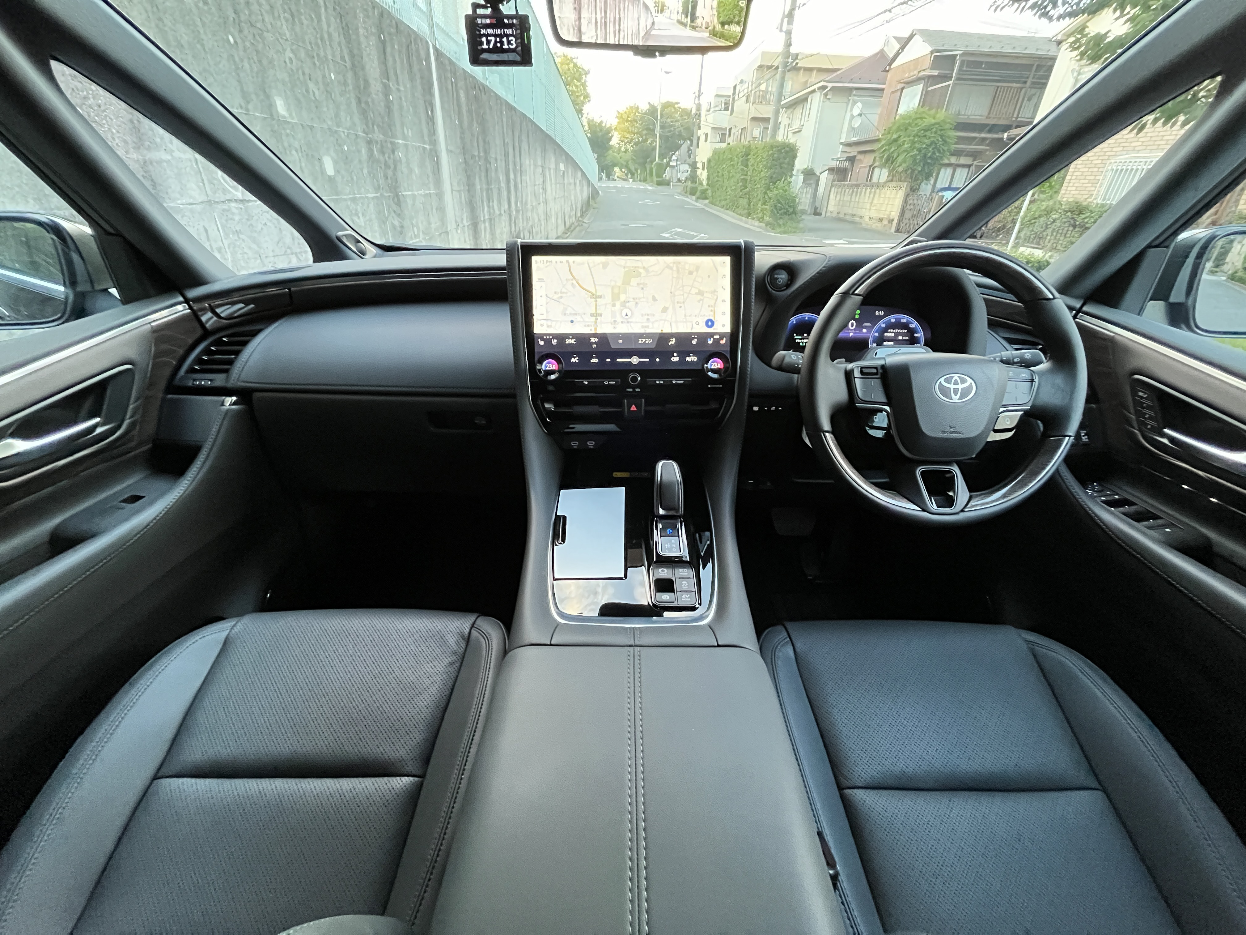 ALPHARD HEV Executive Loungeリッチライン