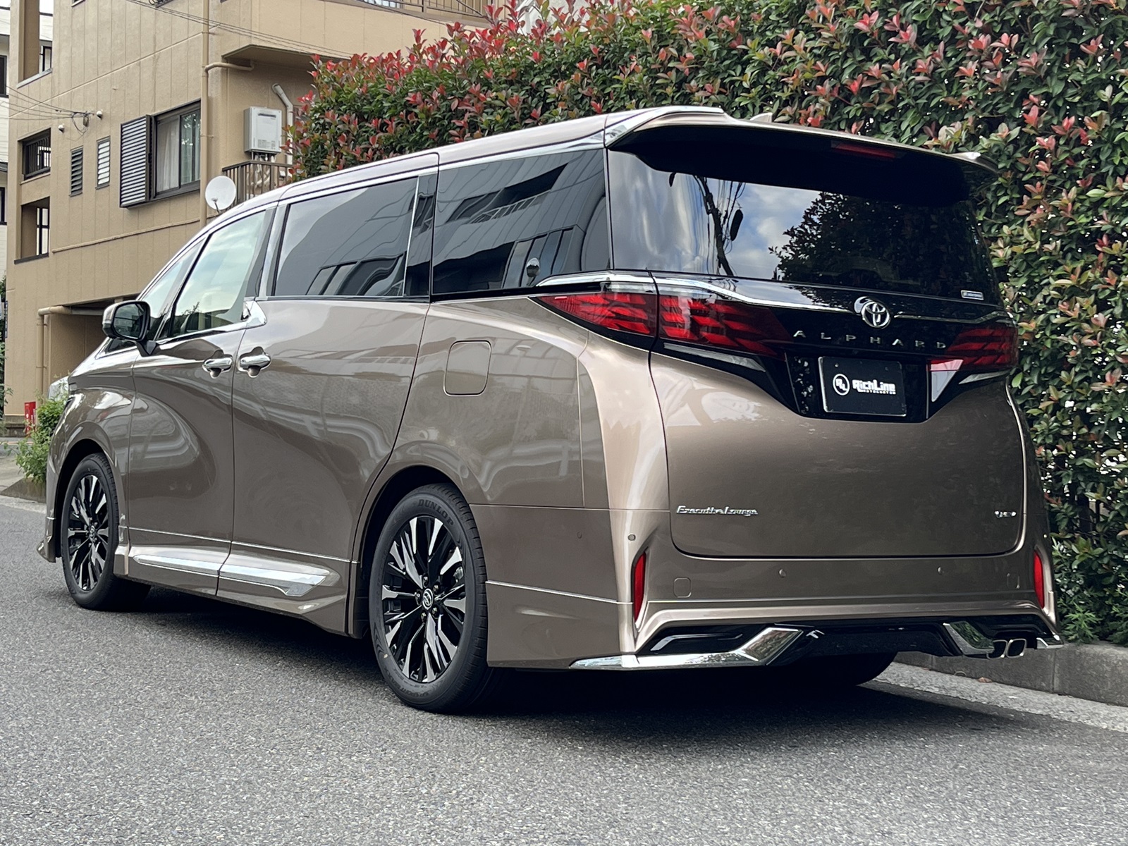 ALPHARD HEV Executive Loungeリッチライン