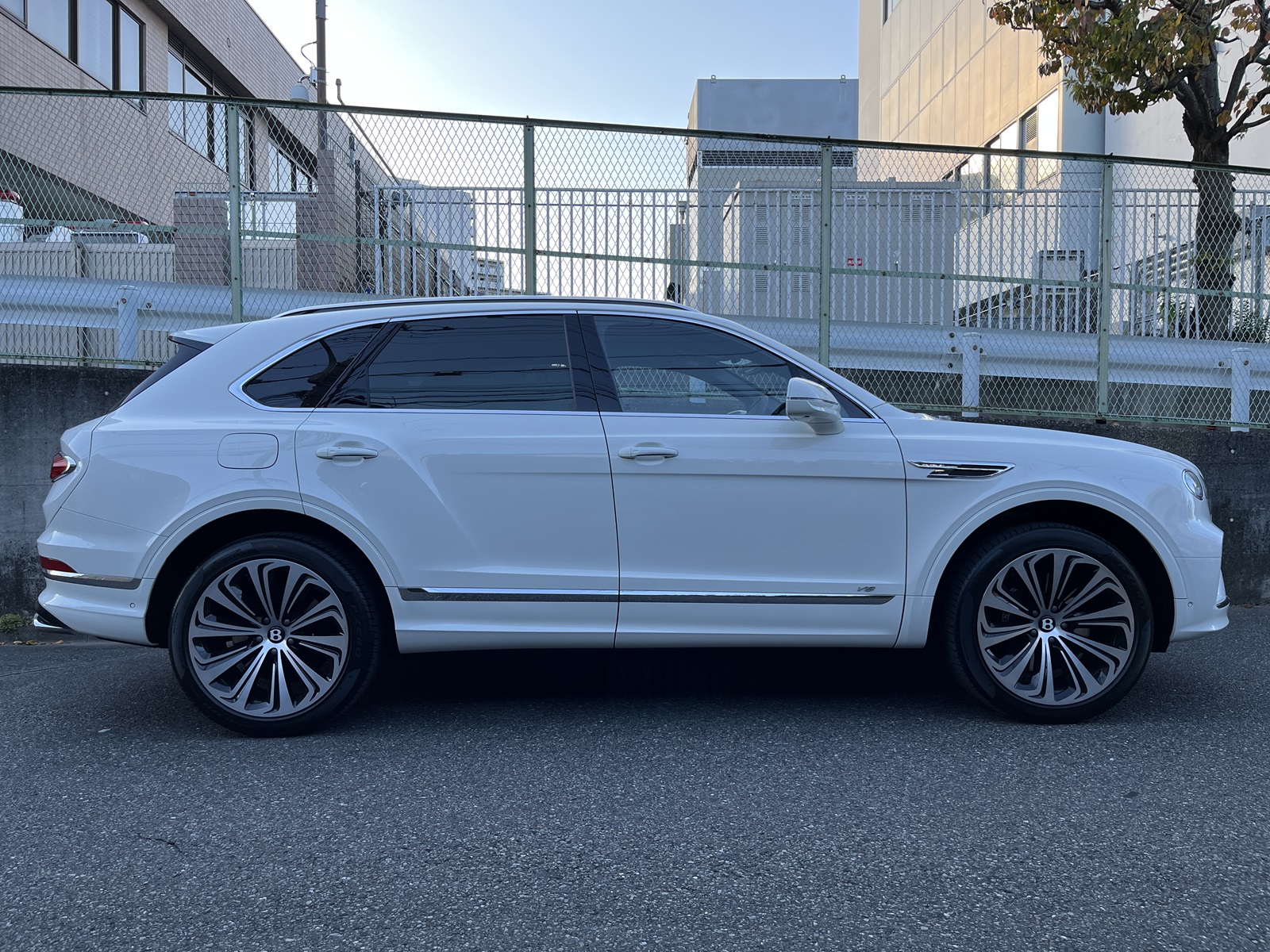 Bentayga V8リッチライン