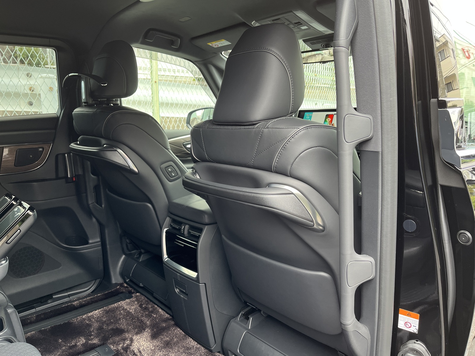ALPHARD HEV Executive Loungeリッチライン