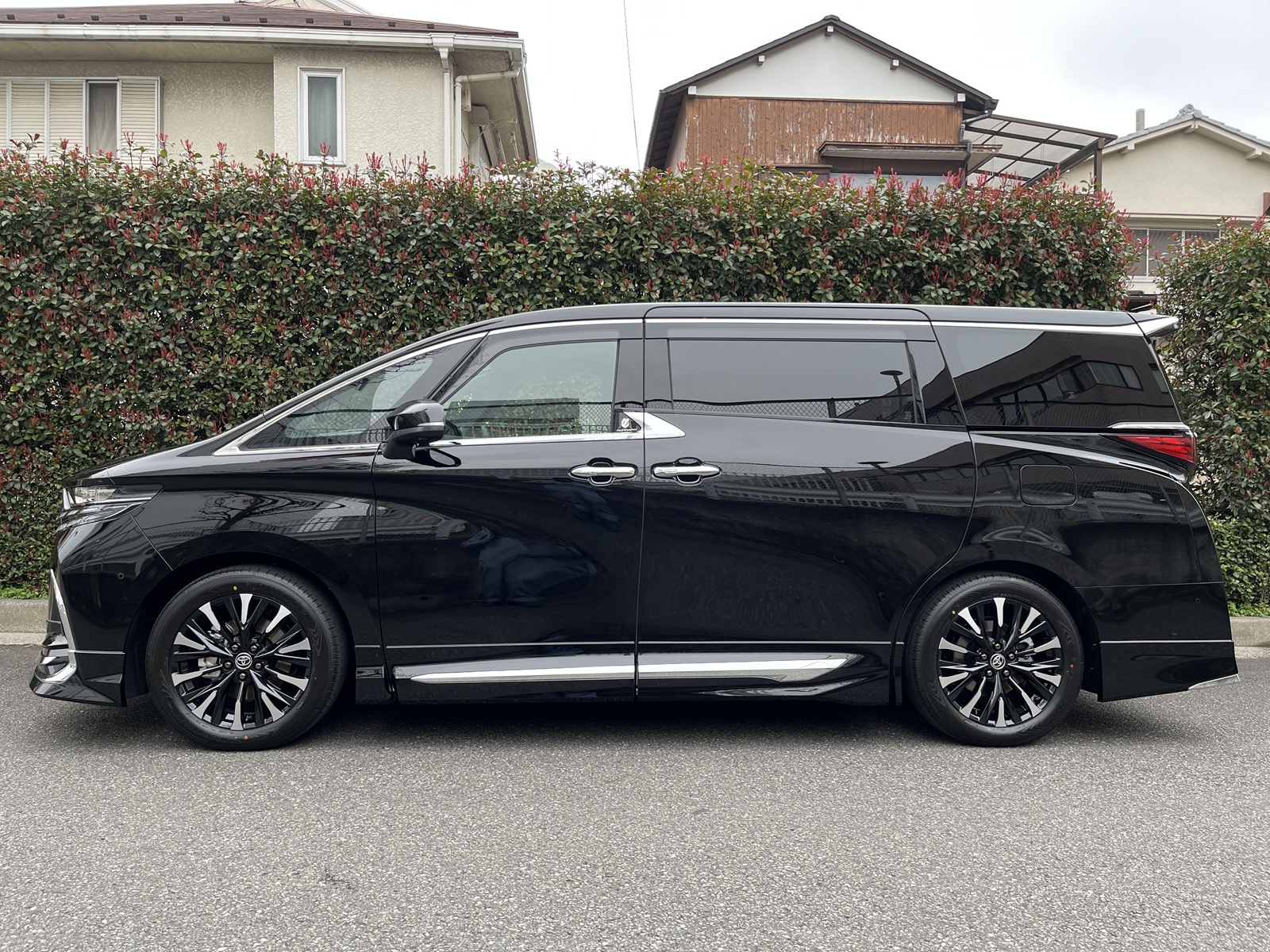 ALPHARD HEV Executive Loungeリッチライン