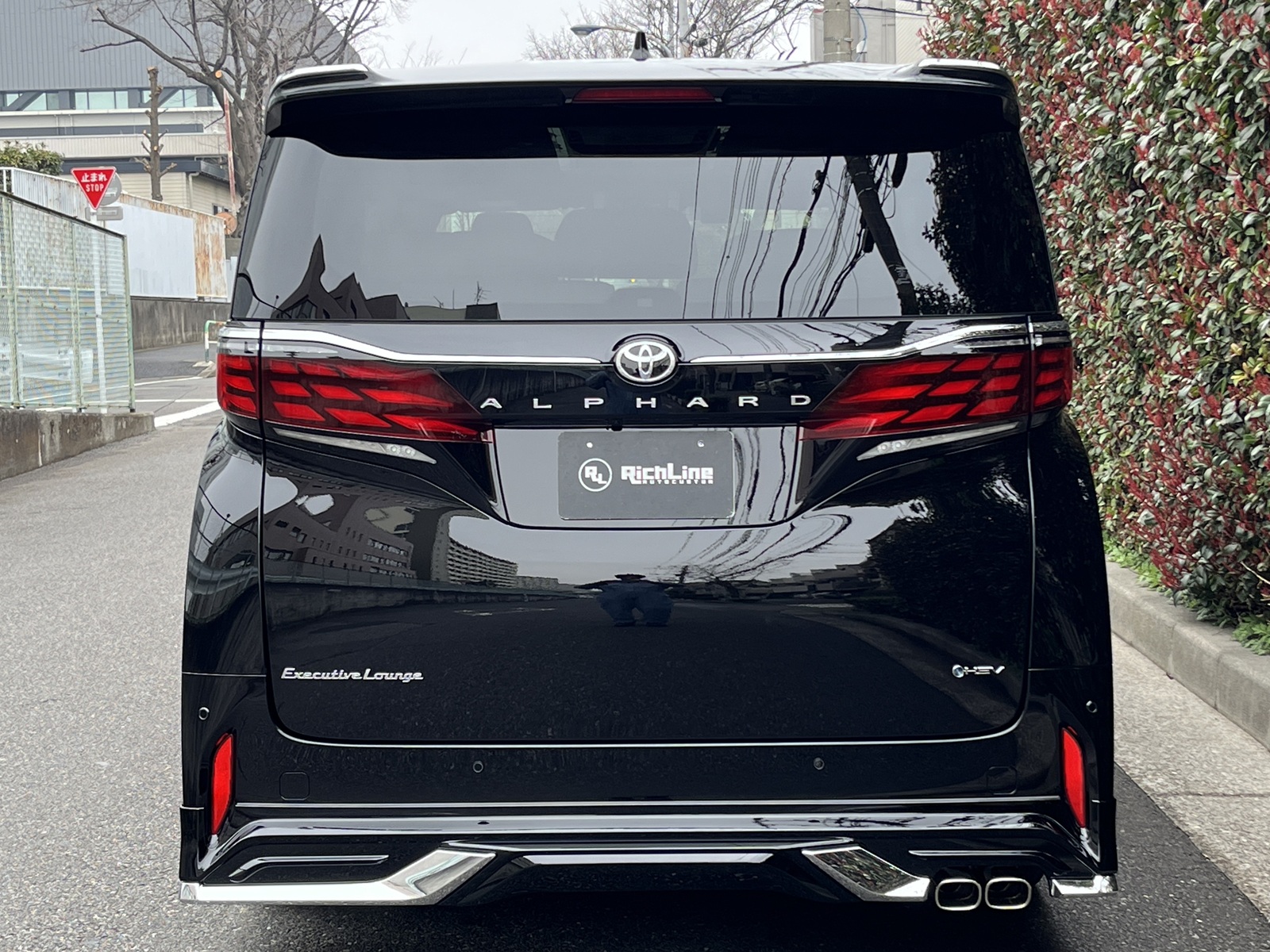ALPHARD HEV Executive Loungeリッチライン