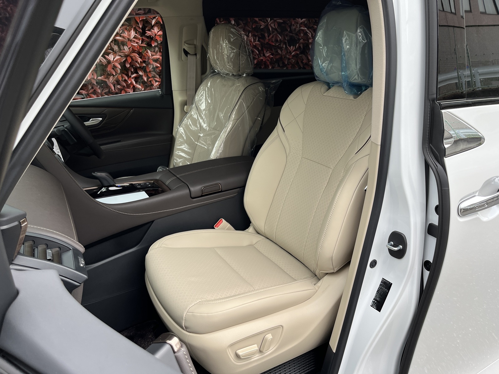 ALPHARD HEV Executive Loungeリッチライン