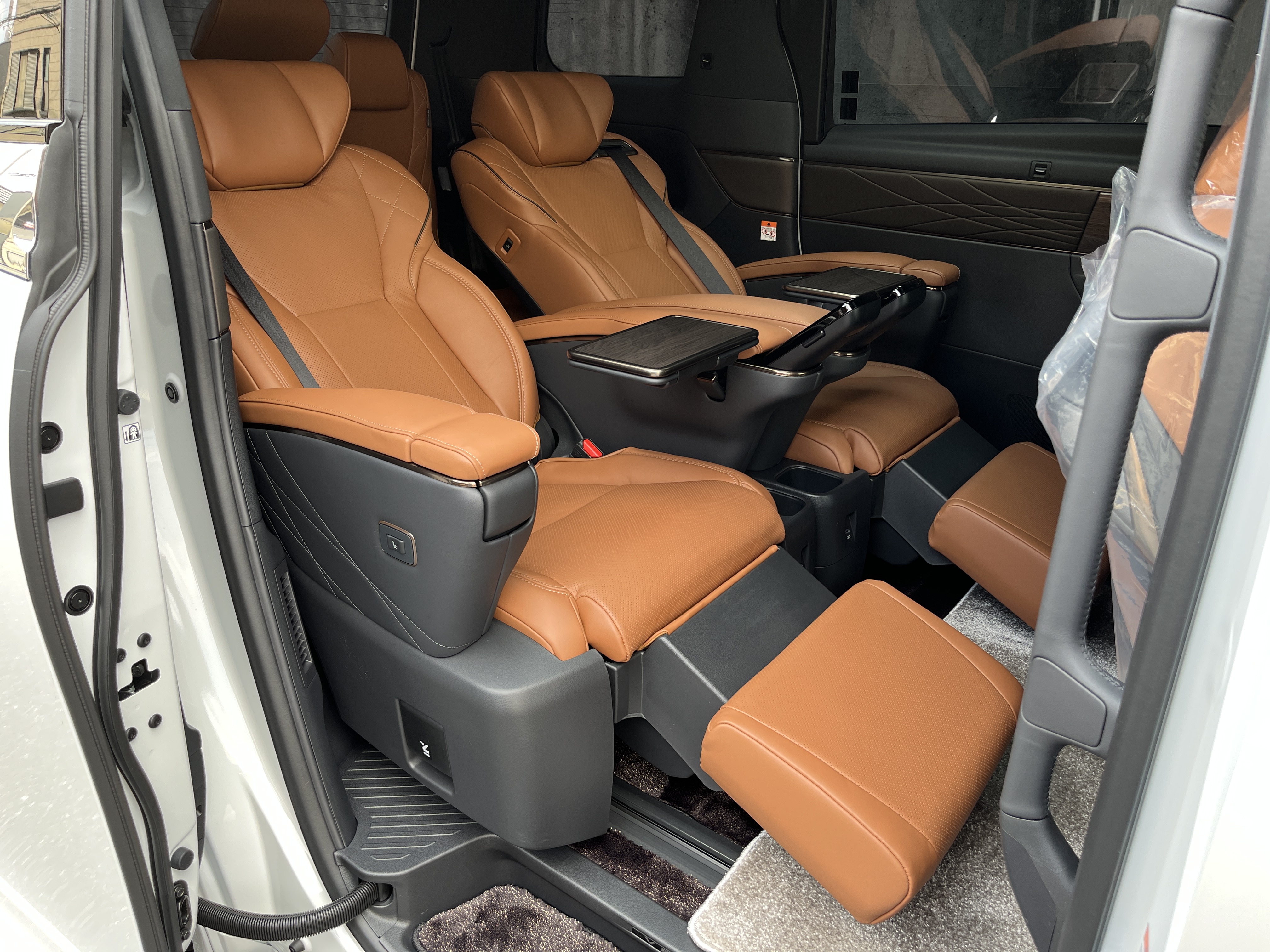 VELLFIRE HEV Executive Lounge E-Fourリッチライン