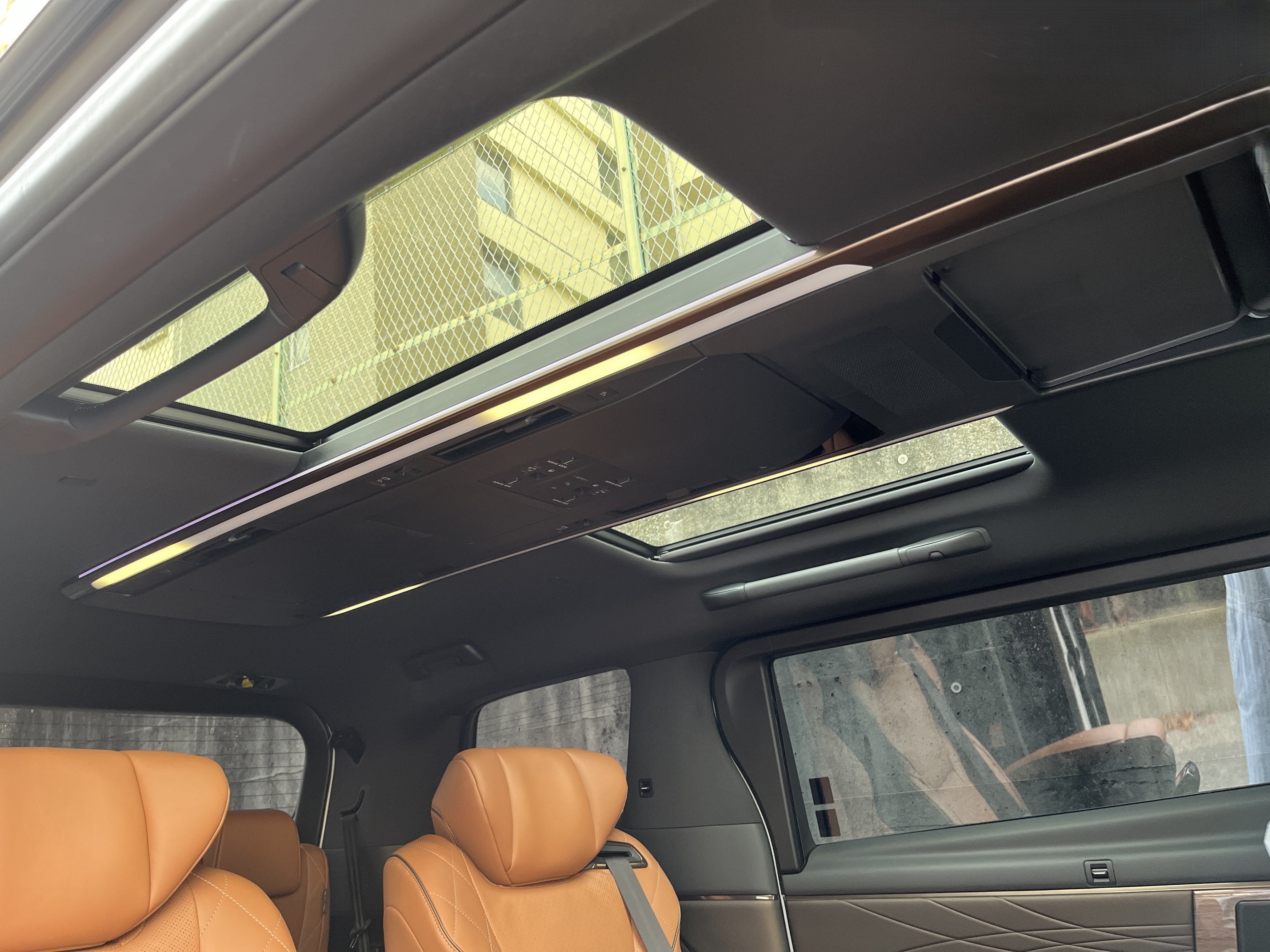 VELLFIRE HEV Executive Lounge E-Fourリッチライン