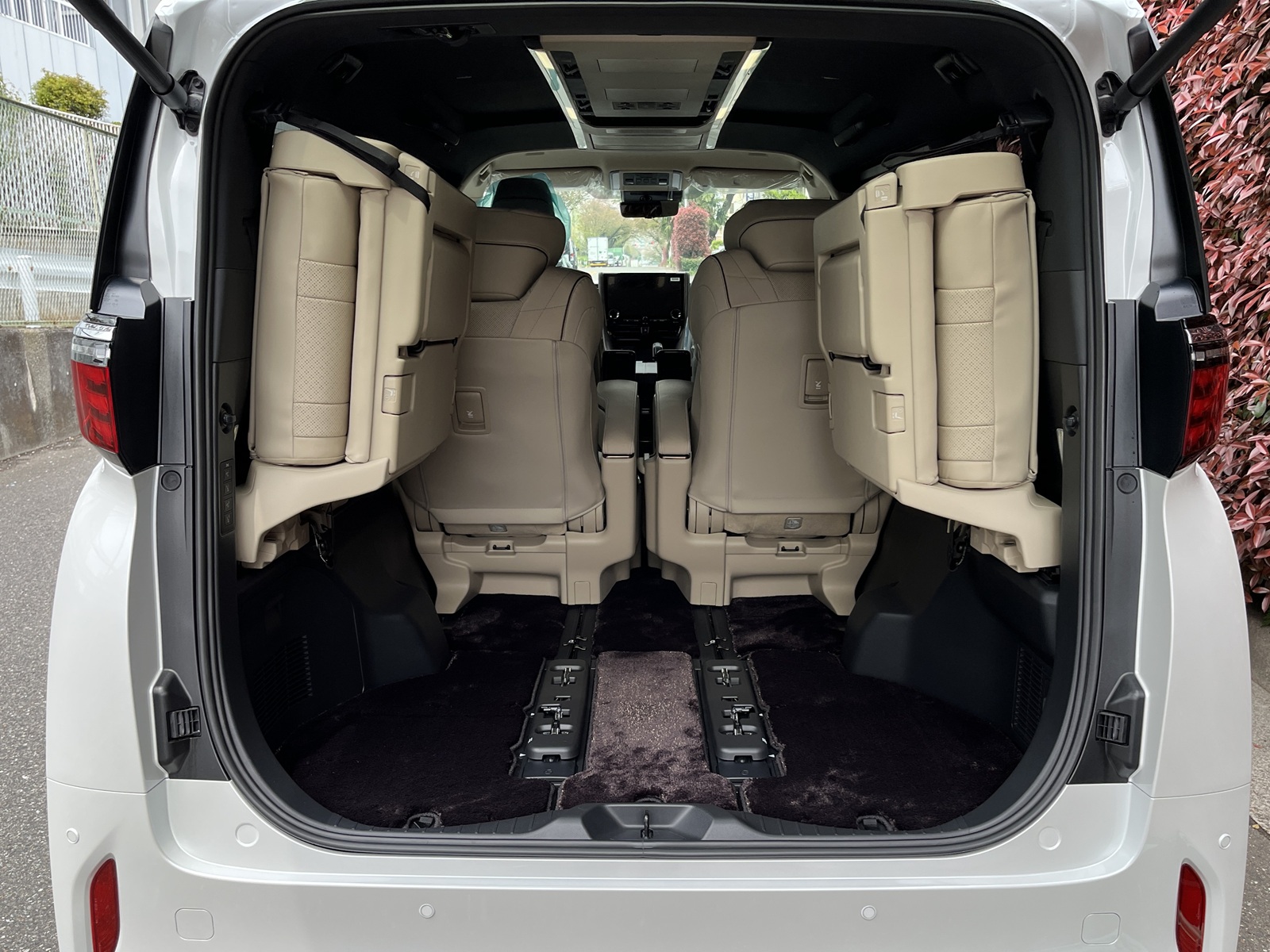ALPHARD HEV Executive Loungeリッチライン