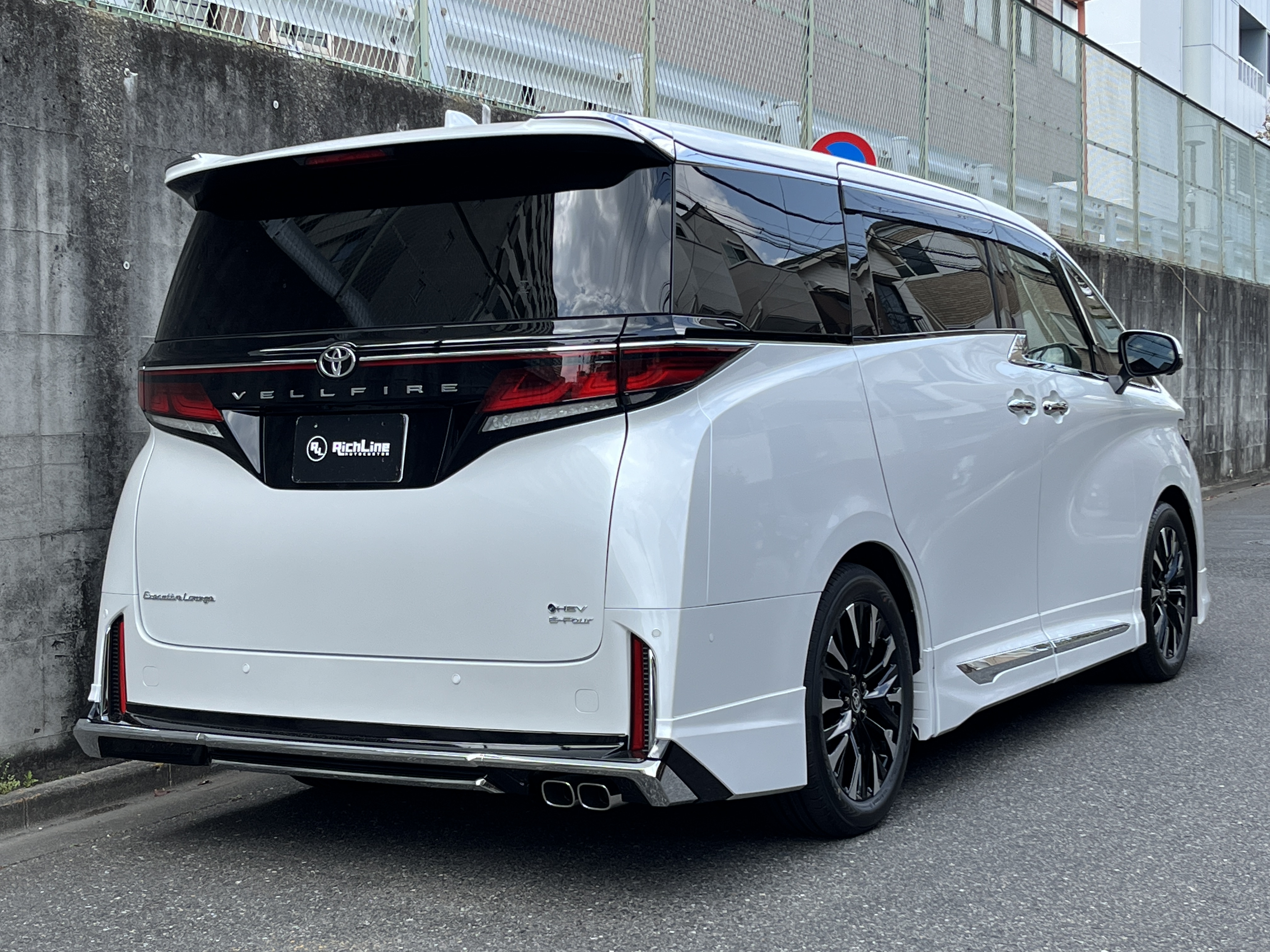 VELLFIRE HEV Executive Lounge E-Fourリッチライン