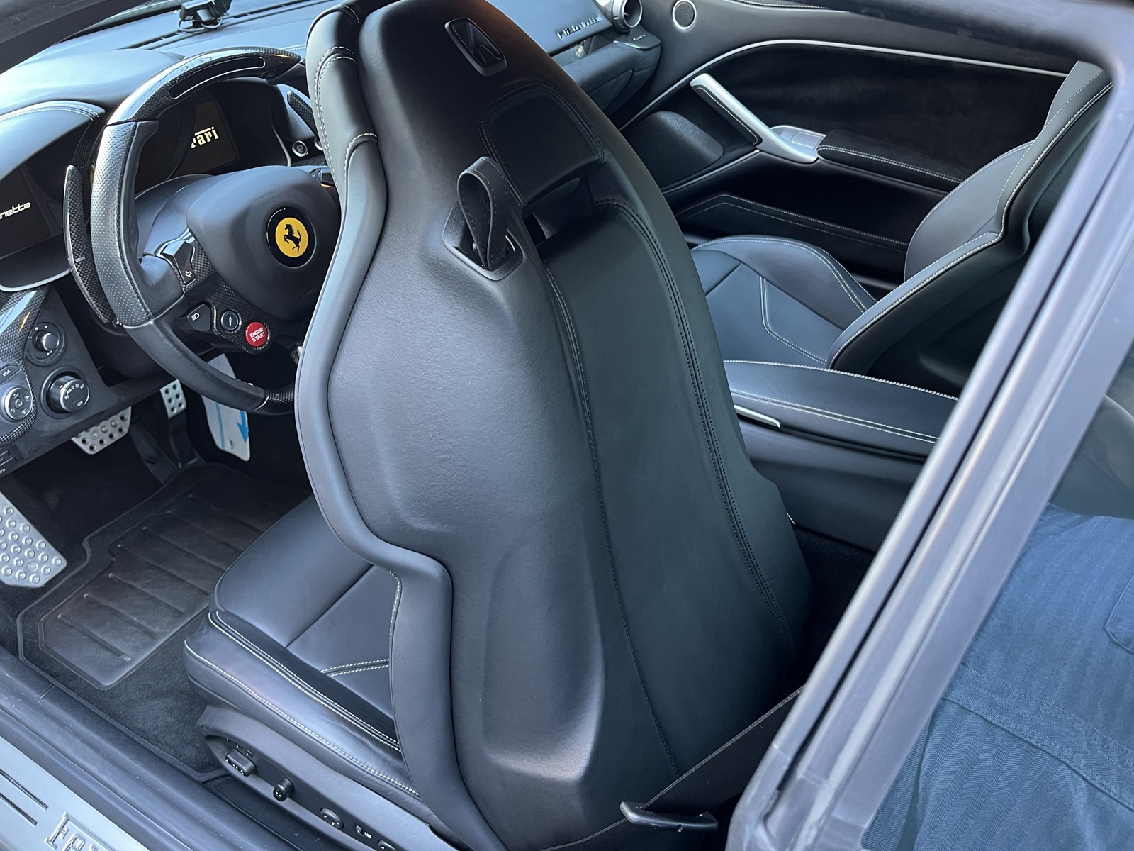 F12 BERLINETTAリッチライン