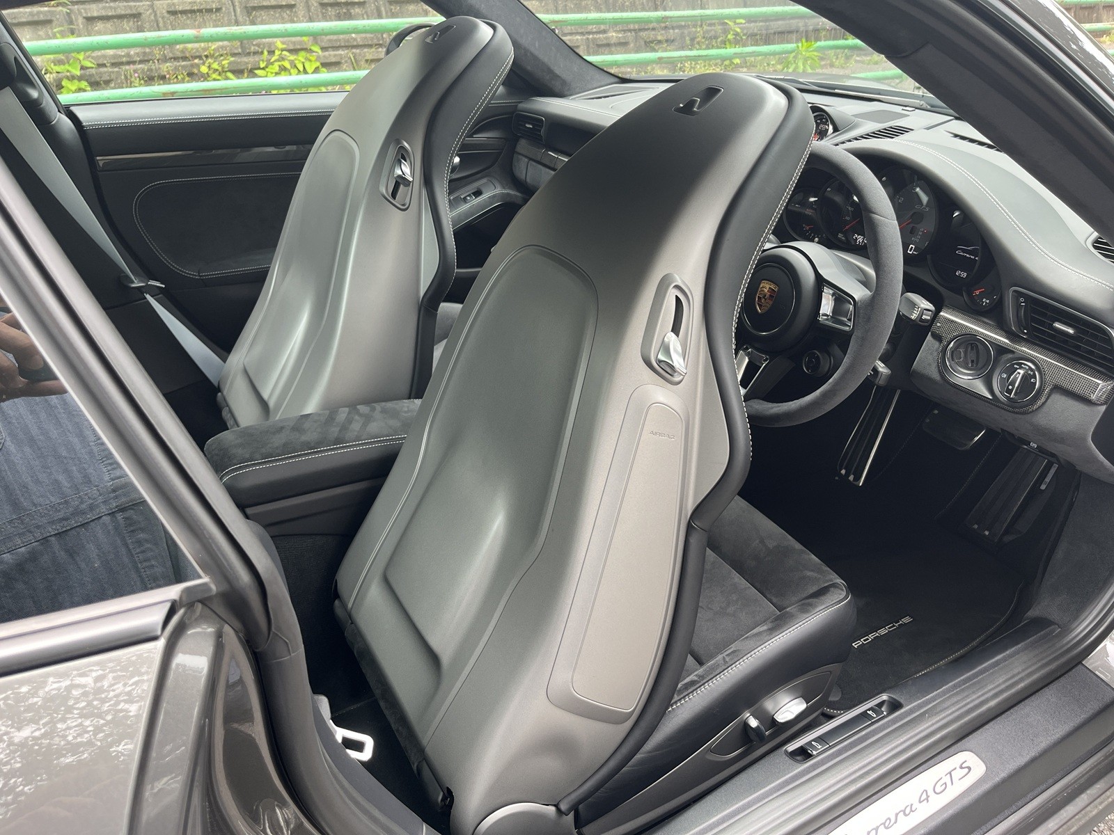 911 Carrera 4 GTS(Type991)リッチライン