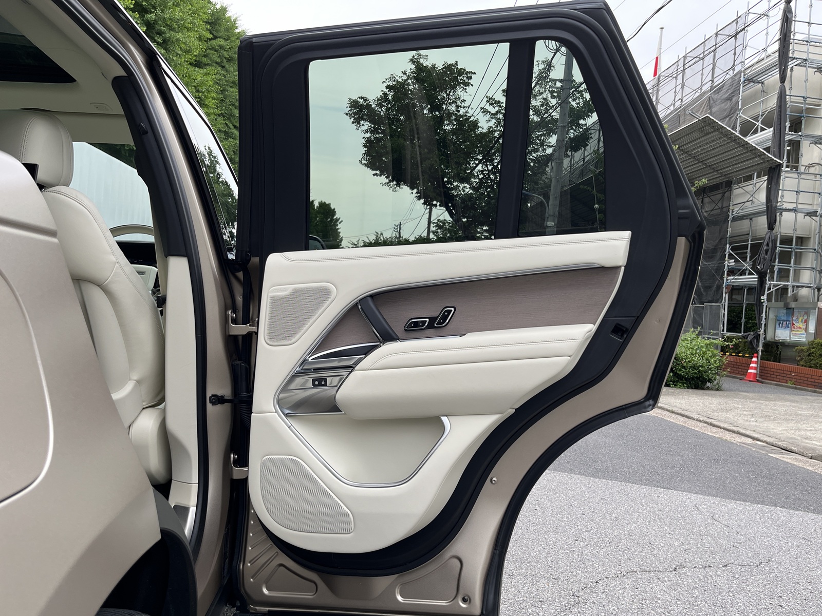 RANGE ROVER FIRST EDITION P530リッチライン