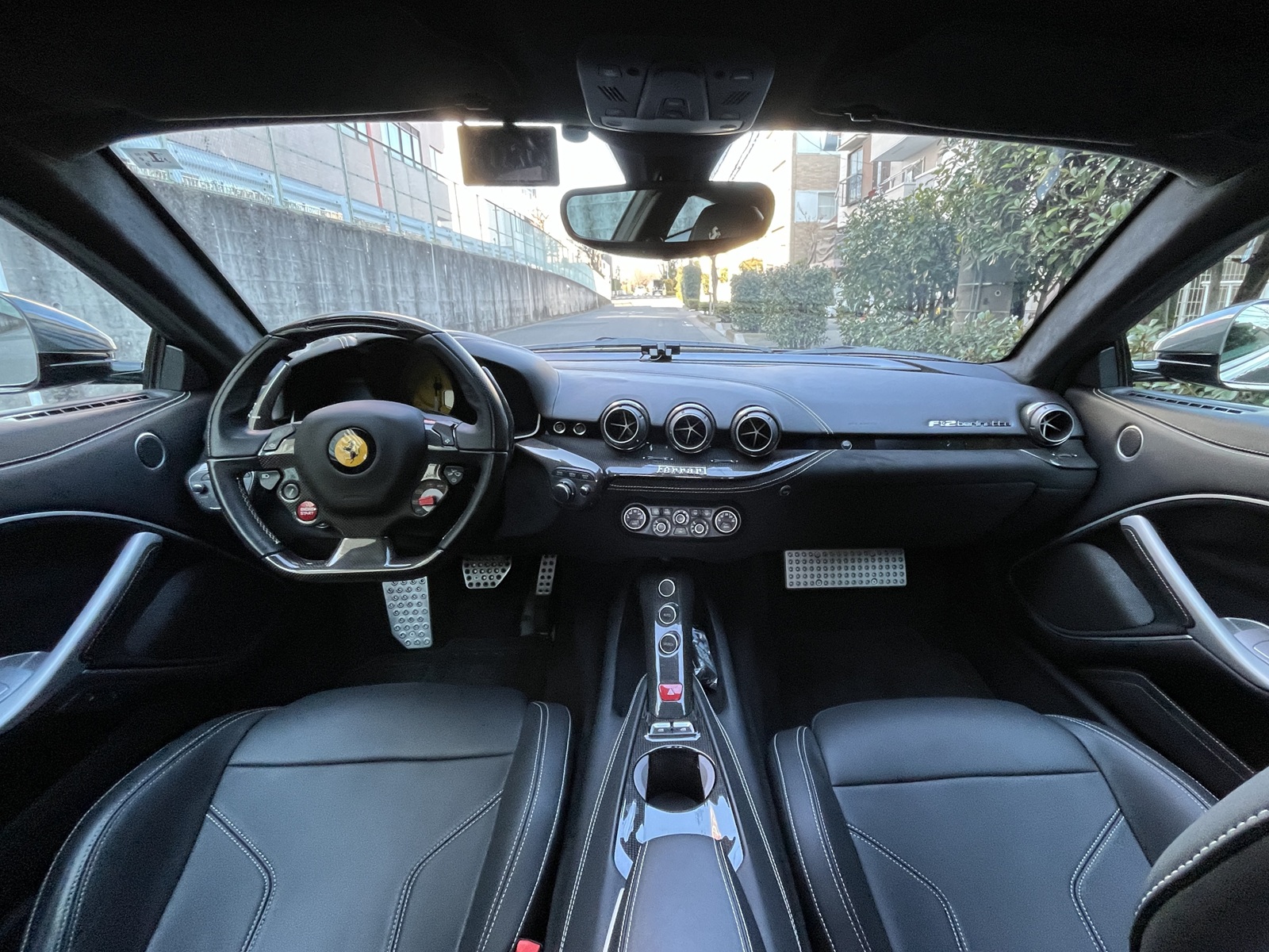 F12 BERLINETTAリッチライン
