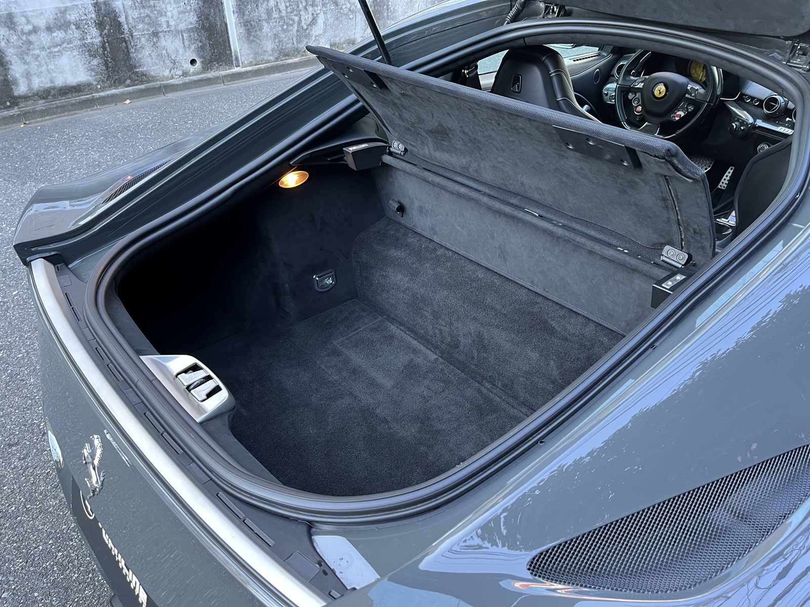 F12 BERLINETTAリッチライン