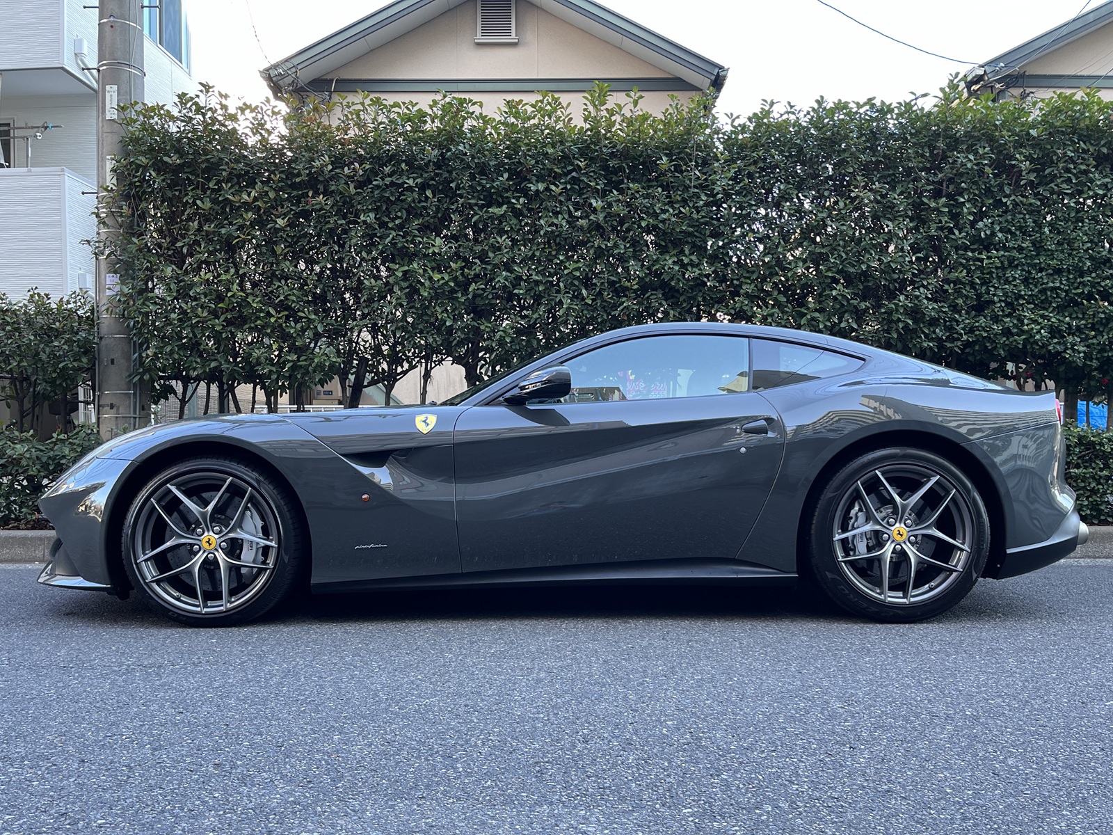 F12 BERLINETTAリッチライン