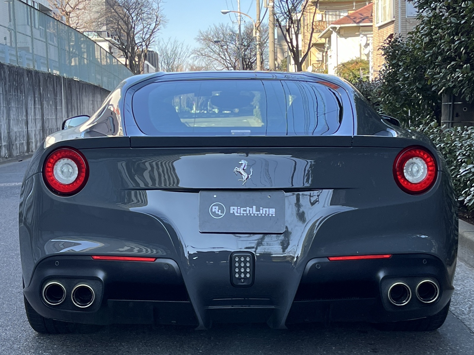 F12 BERLINETTAリッチライン