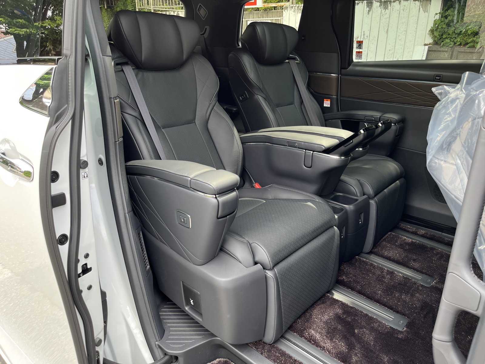 ALPHARD HEV Executive Loungeリッチライン