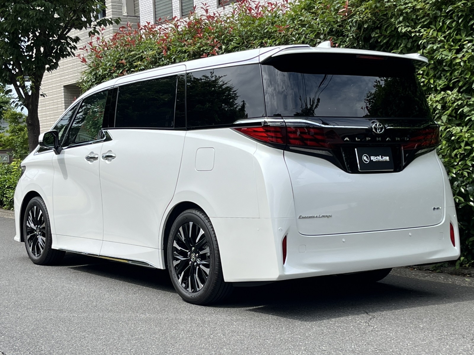 ALPHARD HEV Executive Loungeリッチライン