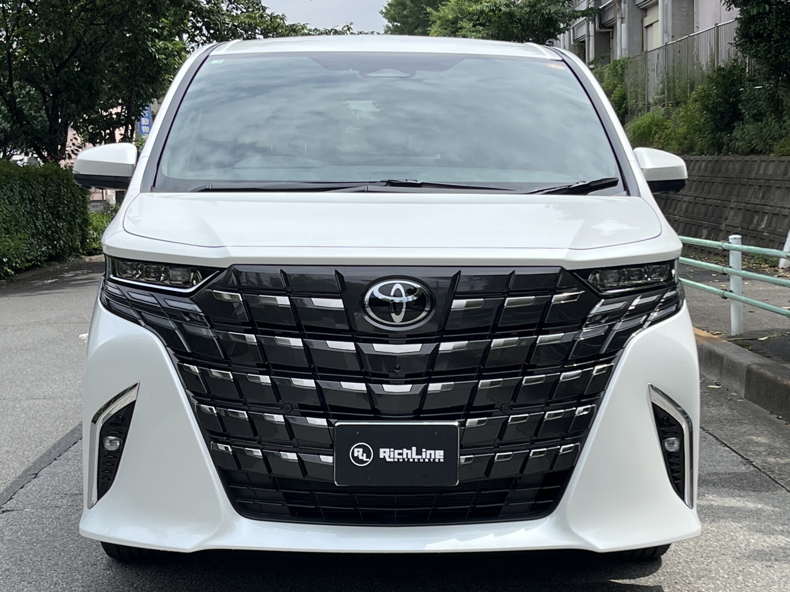 ALPHARD HEV Executive Loungeリッチライン
