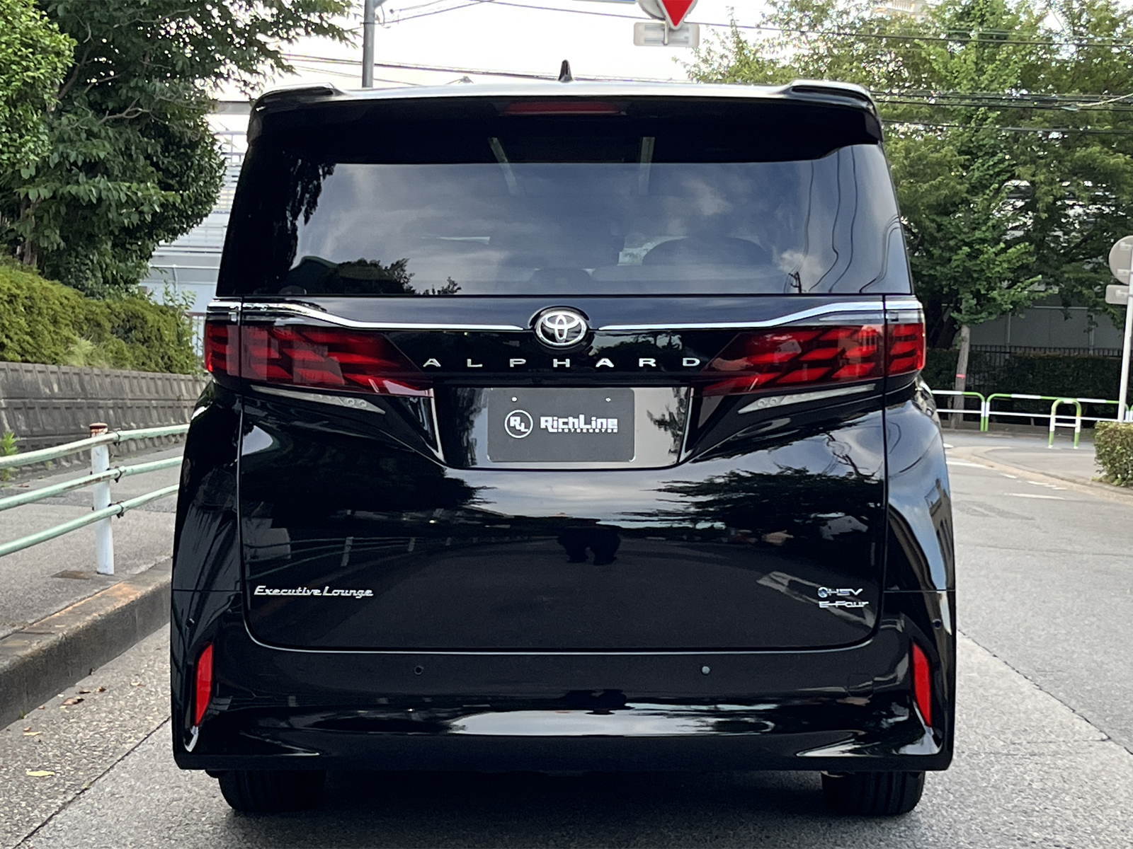 ALPHARD HEV Executive Loungeリッチライン