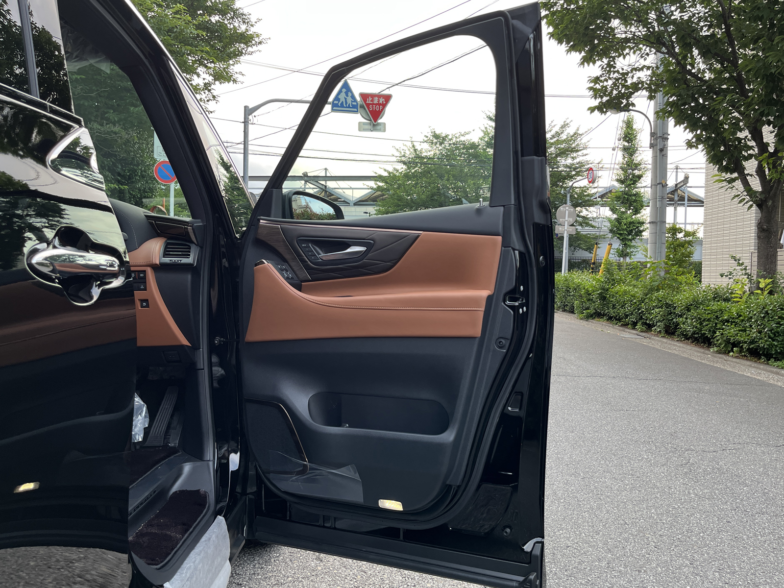 VELLFIRE HEV Executive Loungeリッチライン