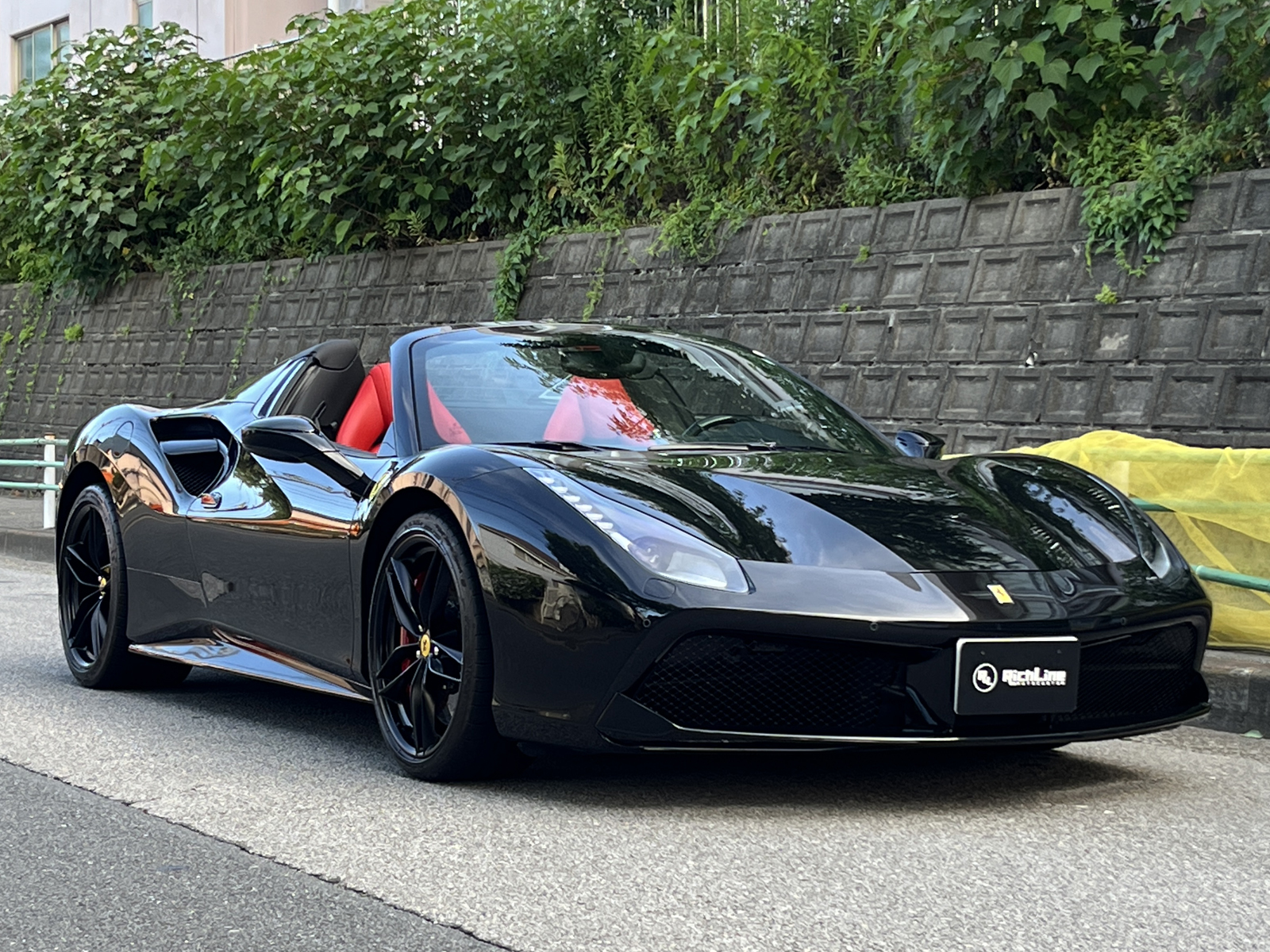 488 Spider F1 DCTリッチライン