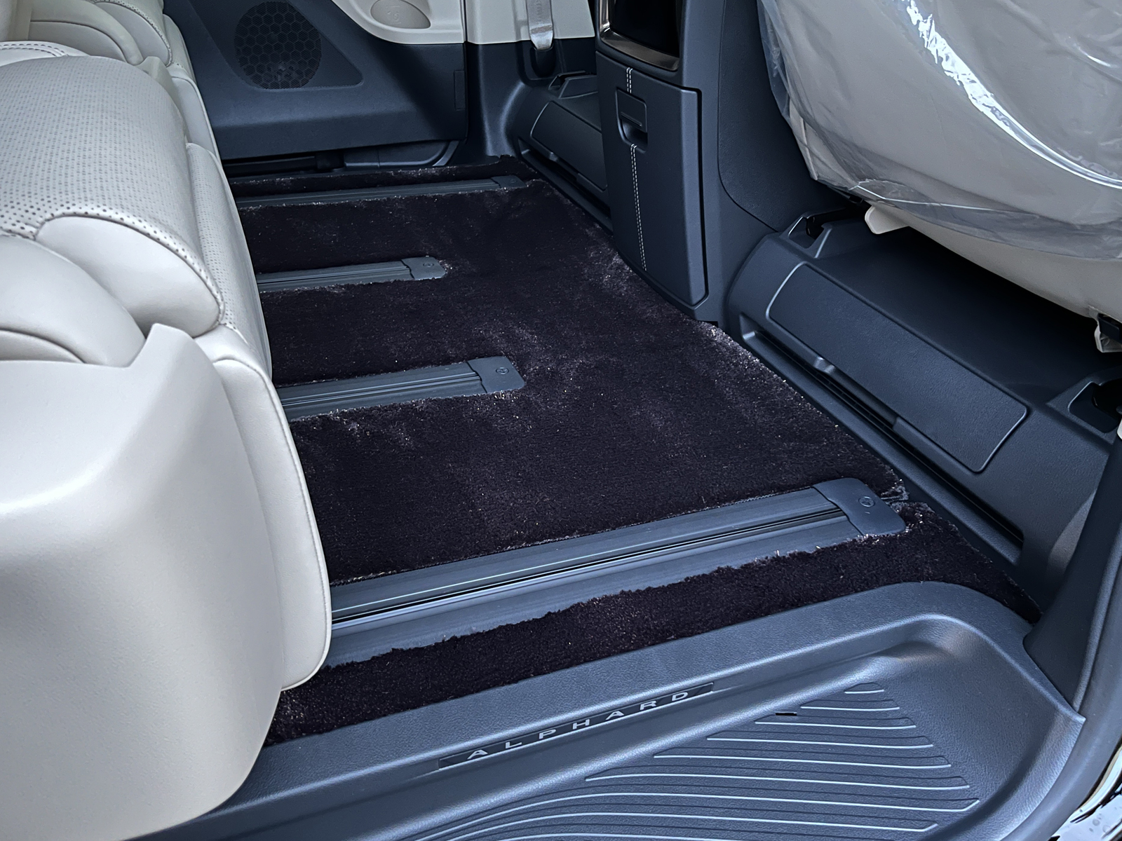 ALPHARD HEV Executive Loungeリッチライン