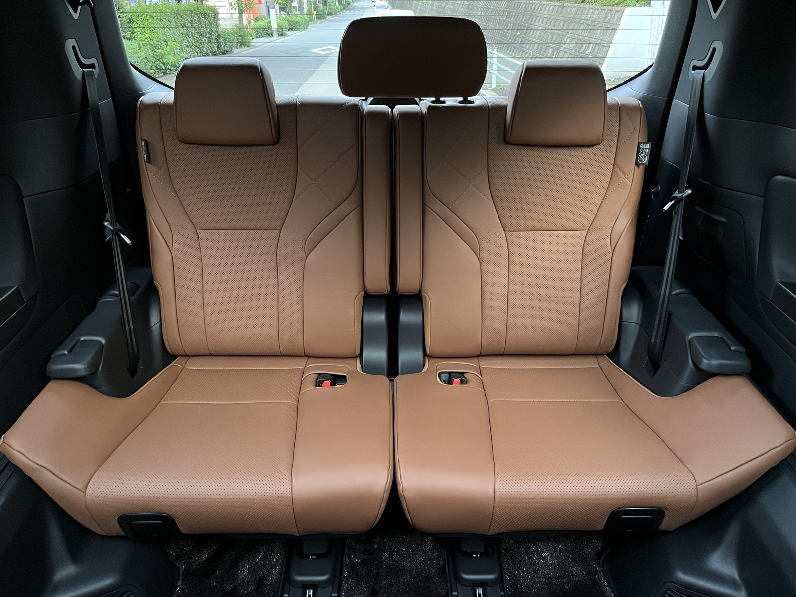 VELLFIRE HEV Executive Loungeリッチライン