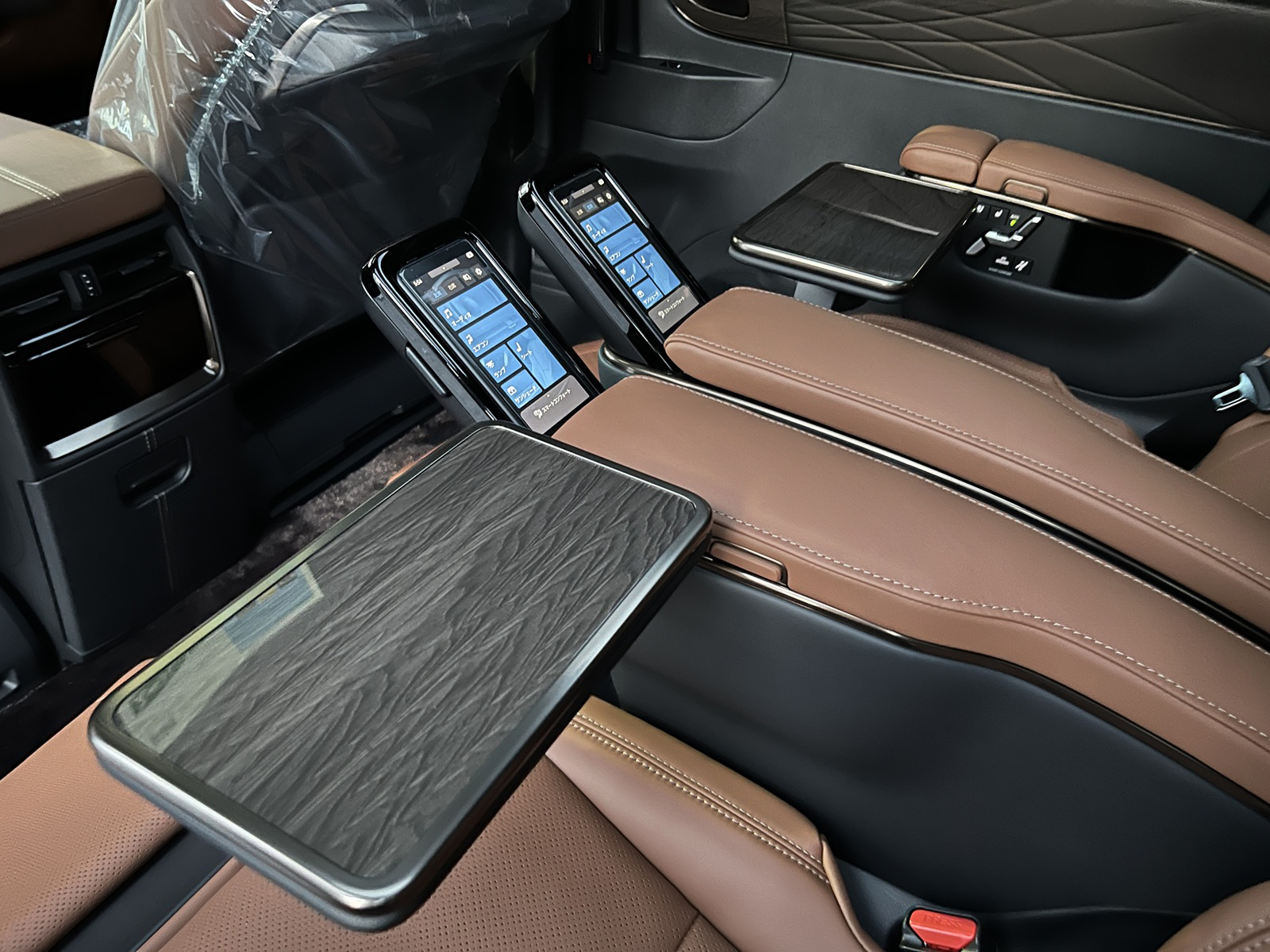 VELLFIRE HEV Executive Loungeリッチライン