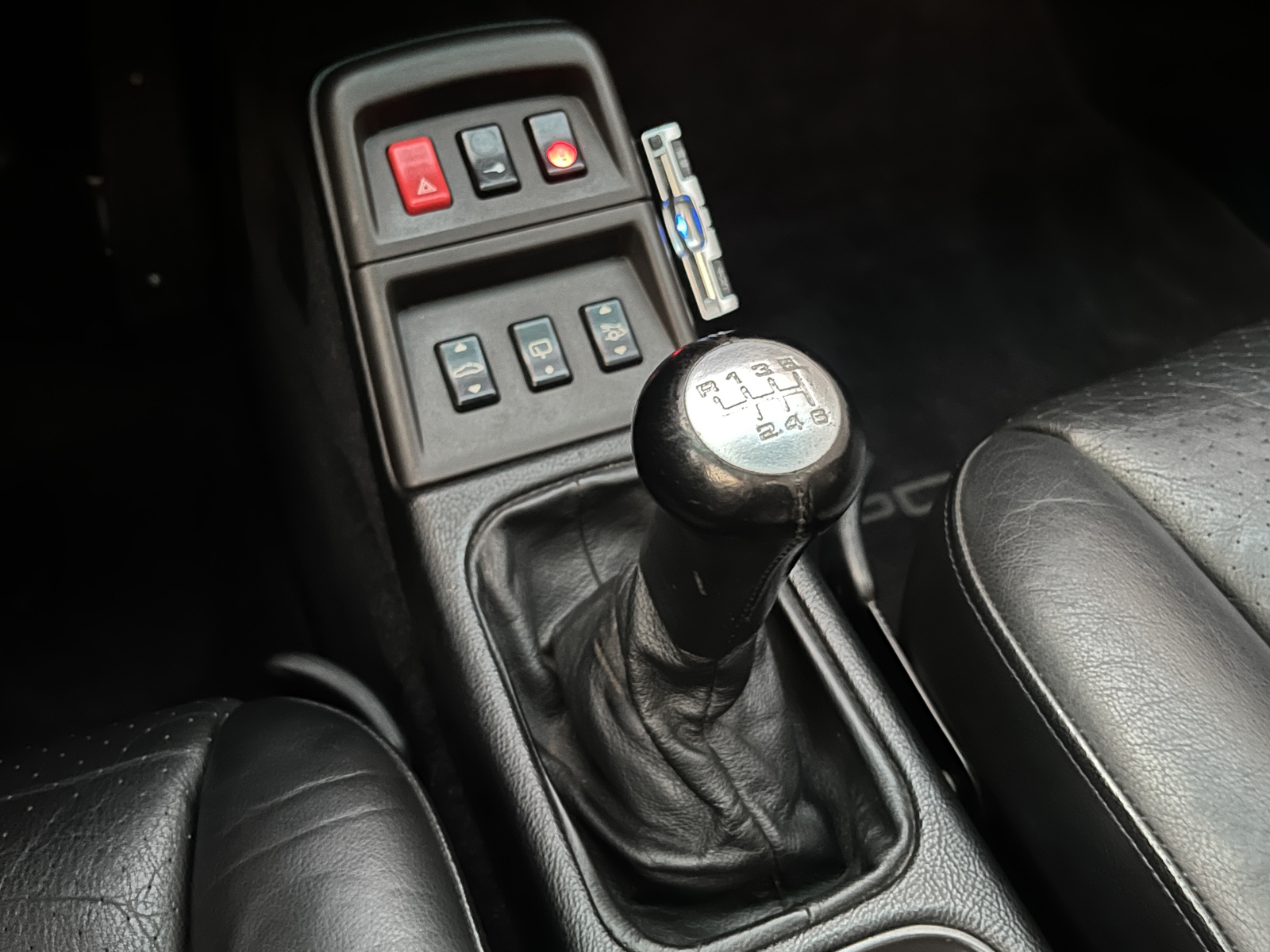 911 Carrera 4(Type993)リッチライン