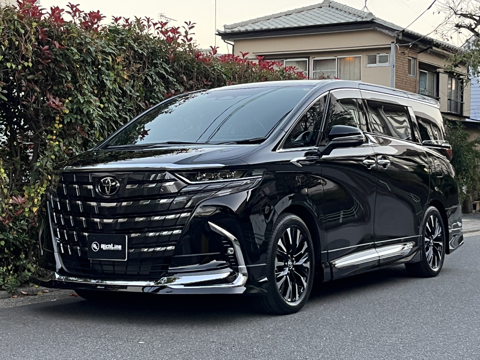 ALPHARD HEV Executive Loungeリッチライン