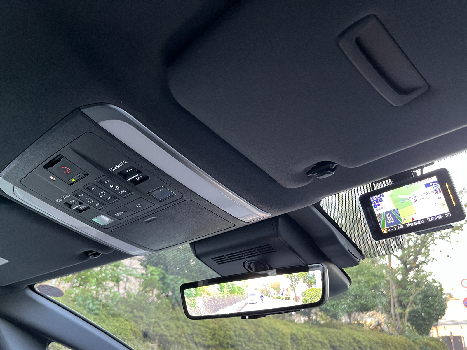 ALPHARD HEV Executive Loungeリッチライン