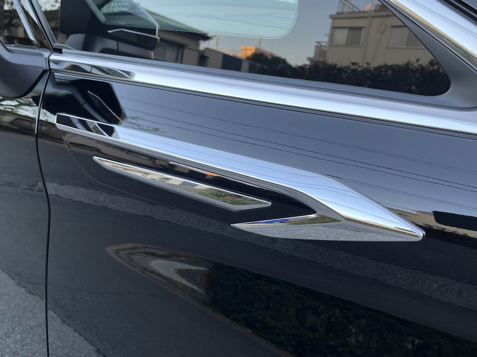 ALPHARD HEV Executive Loungeリッチライン