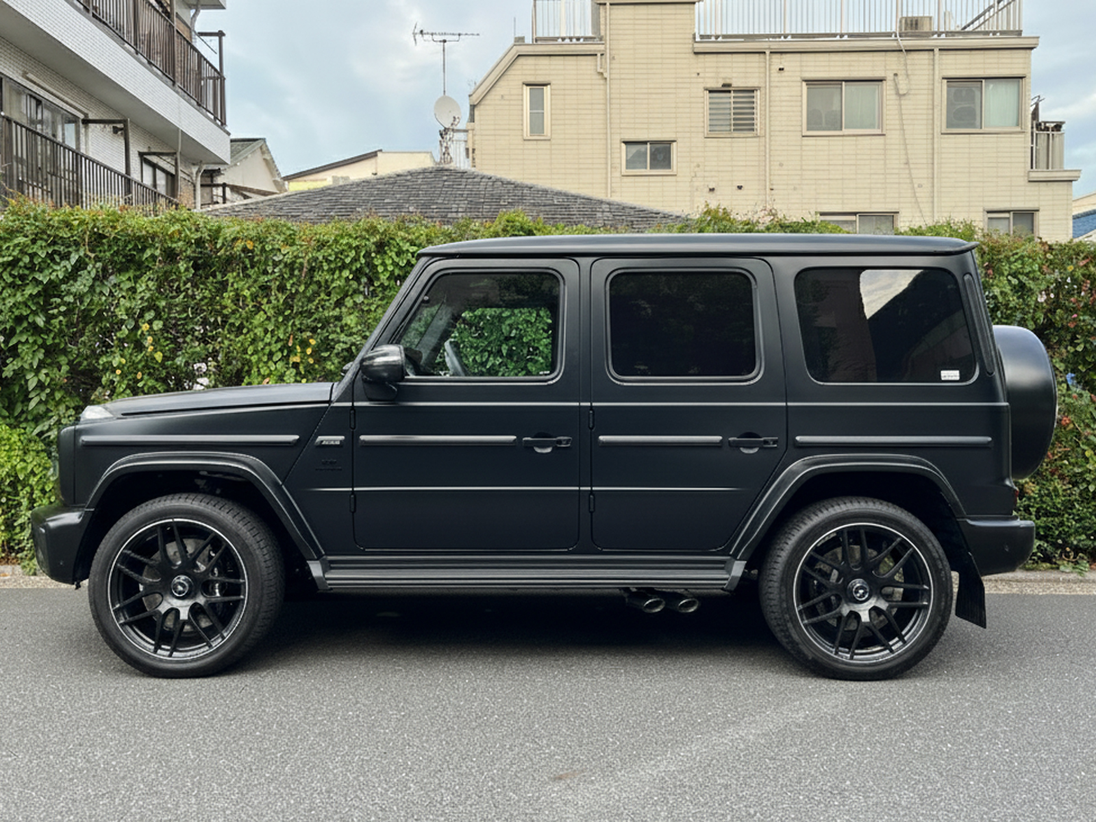 G-Class G63 Black Accent Edition(ISG搭載)リッチライン