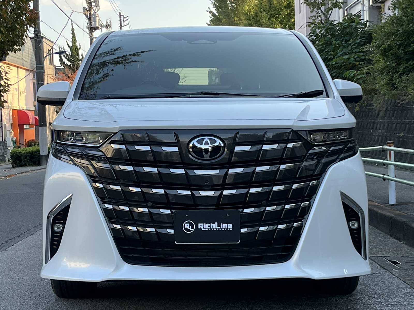 ALPHARD HEV Executive Loungeリッチライン