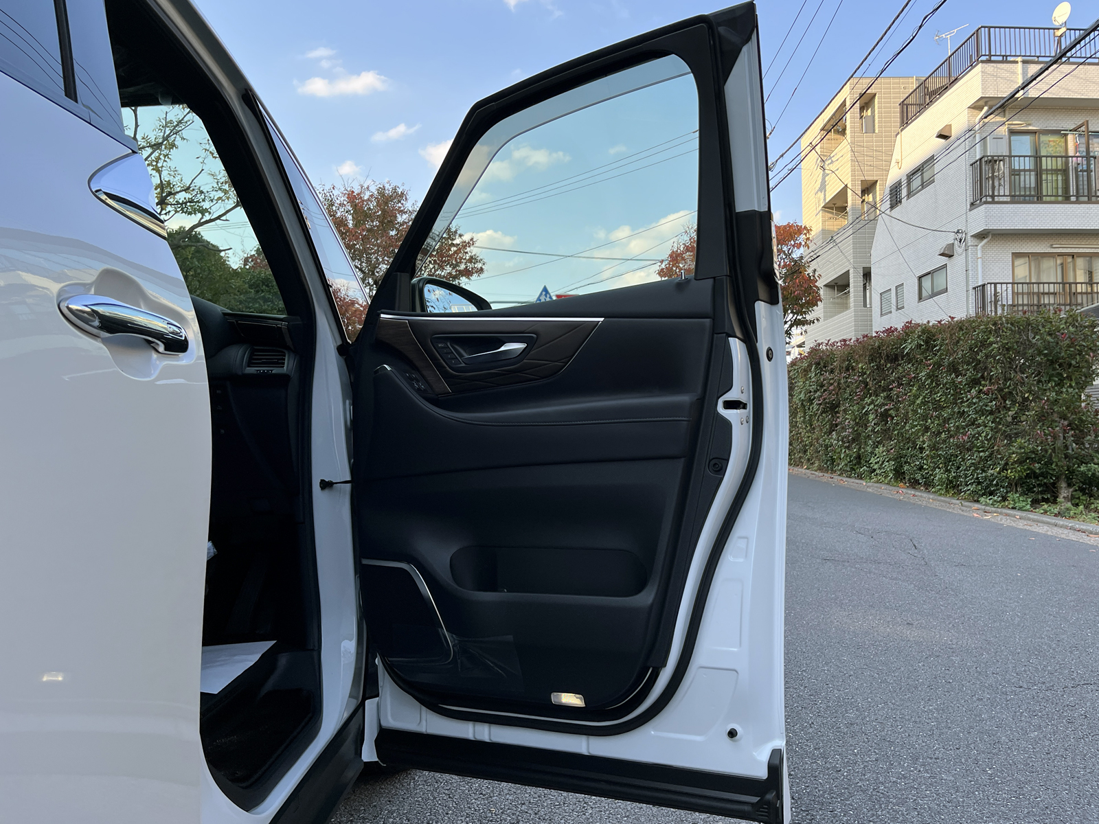 ALPHARD HEV Executive Loungeリッチライン