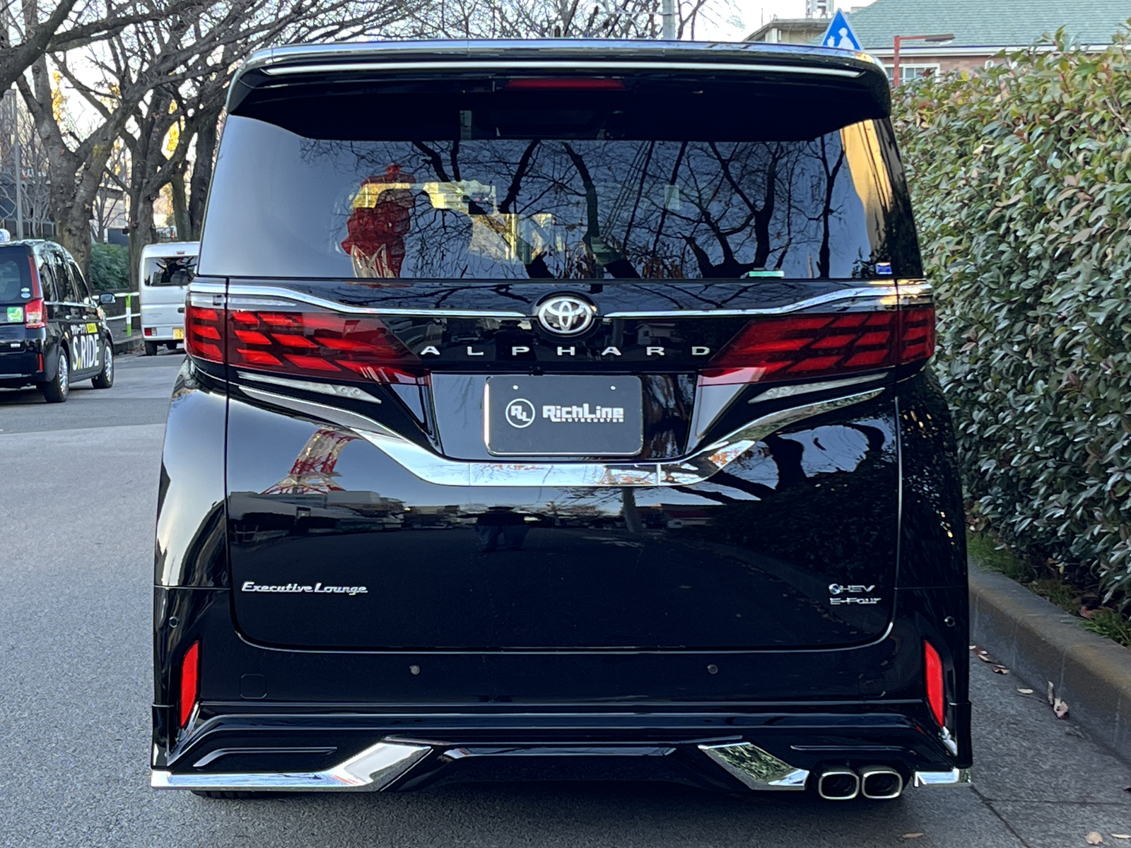 ALPHARD HEV Executive Loungeリッチライン
