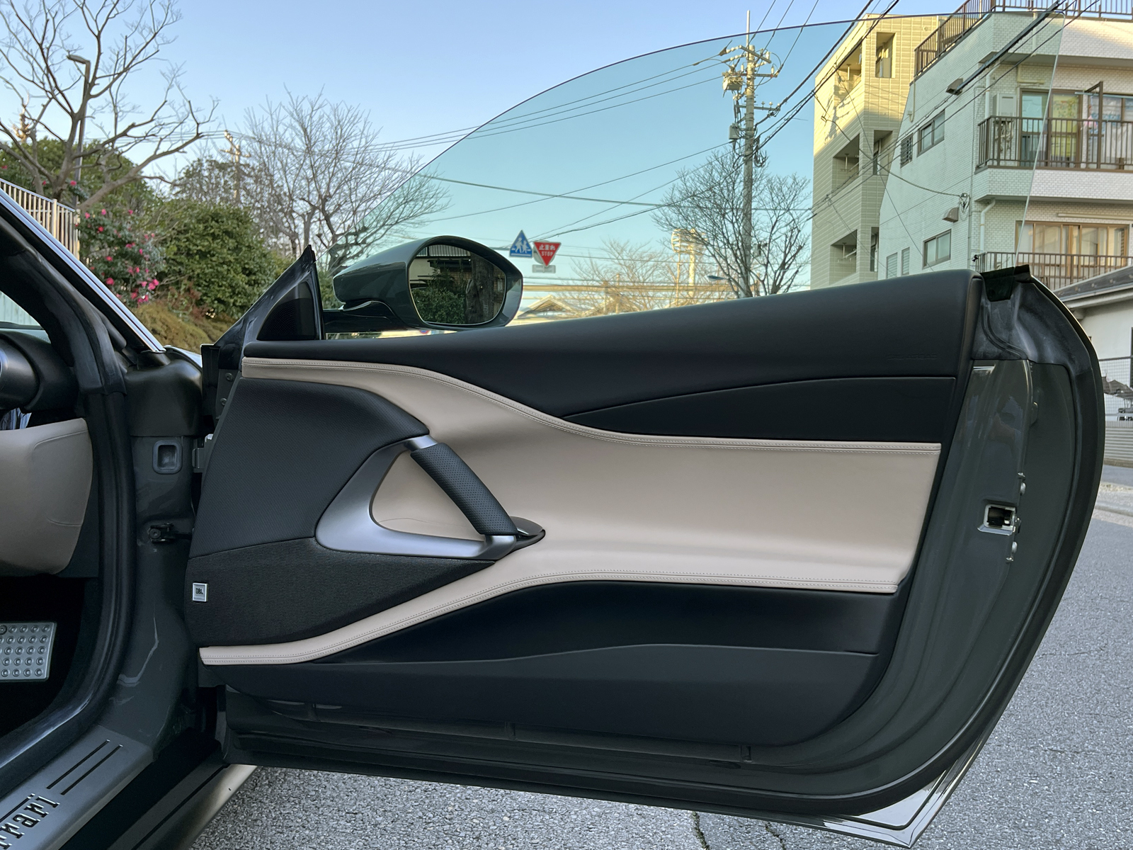 812 Superfastリッチライン