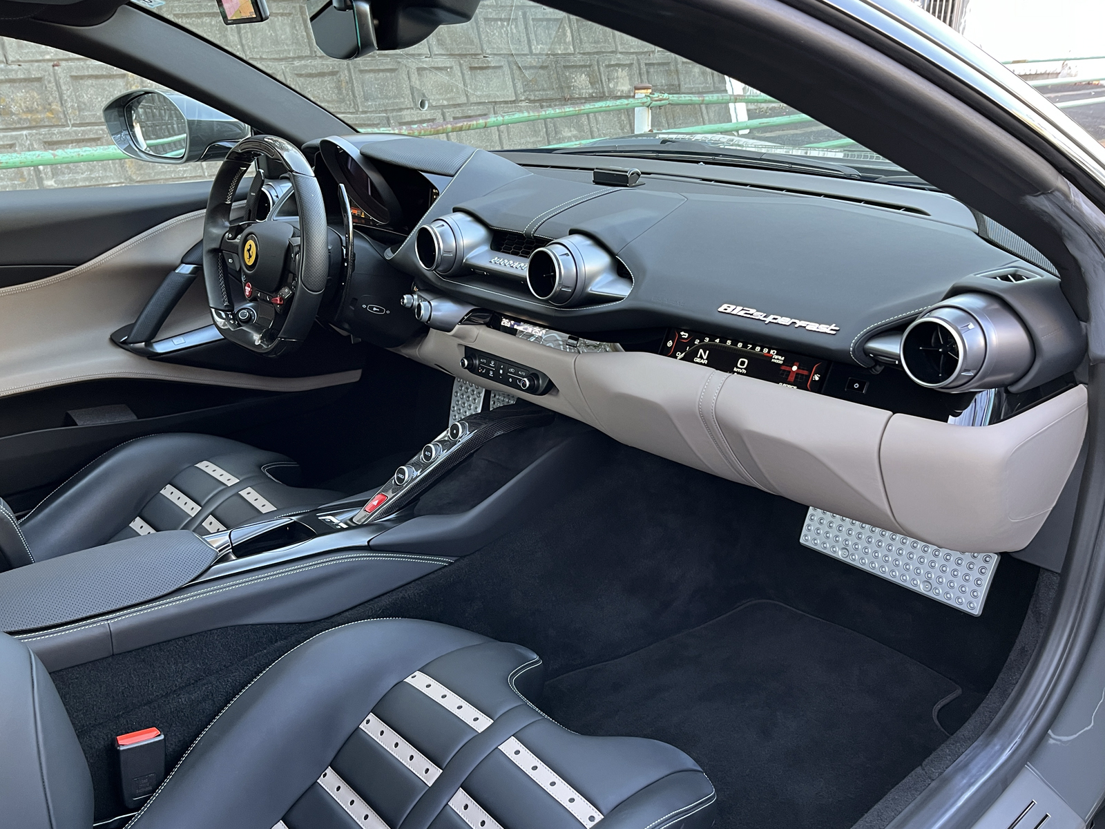 812 Superfastリッチライン