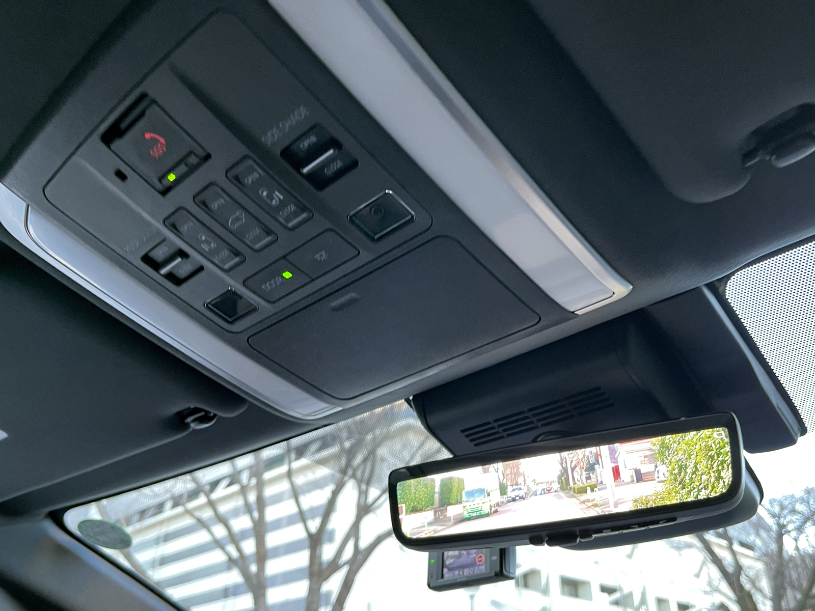 ALPHARD HEV Executive Loungeリッチライン