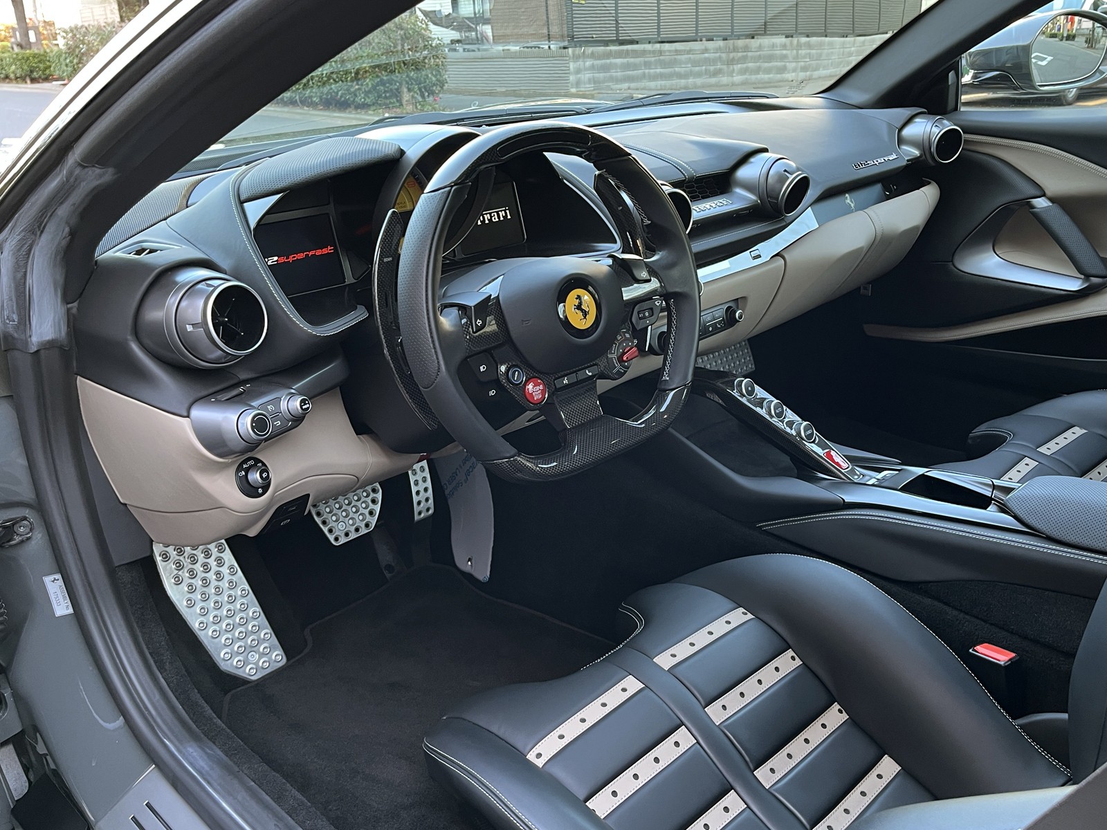 812 Superfastリッチライン